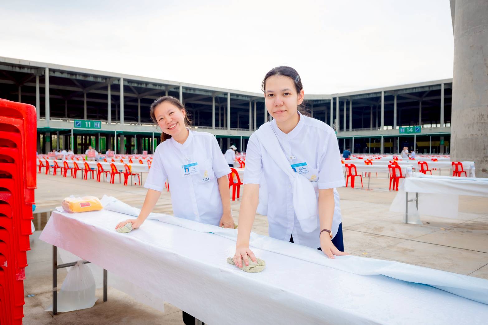 ธรรมทายาทหญิง รุ่นที่ 40 ร่วมบุญใหญ่วันคุ้มครองโลก