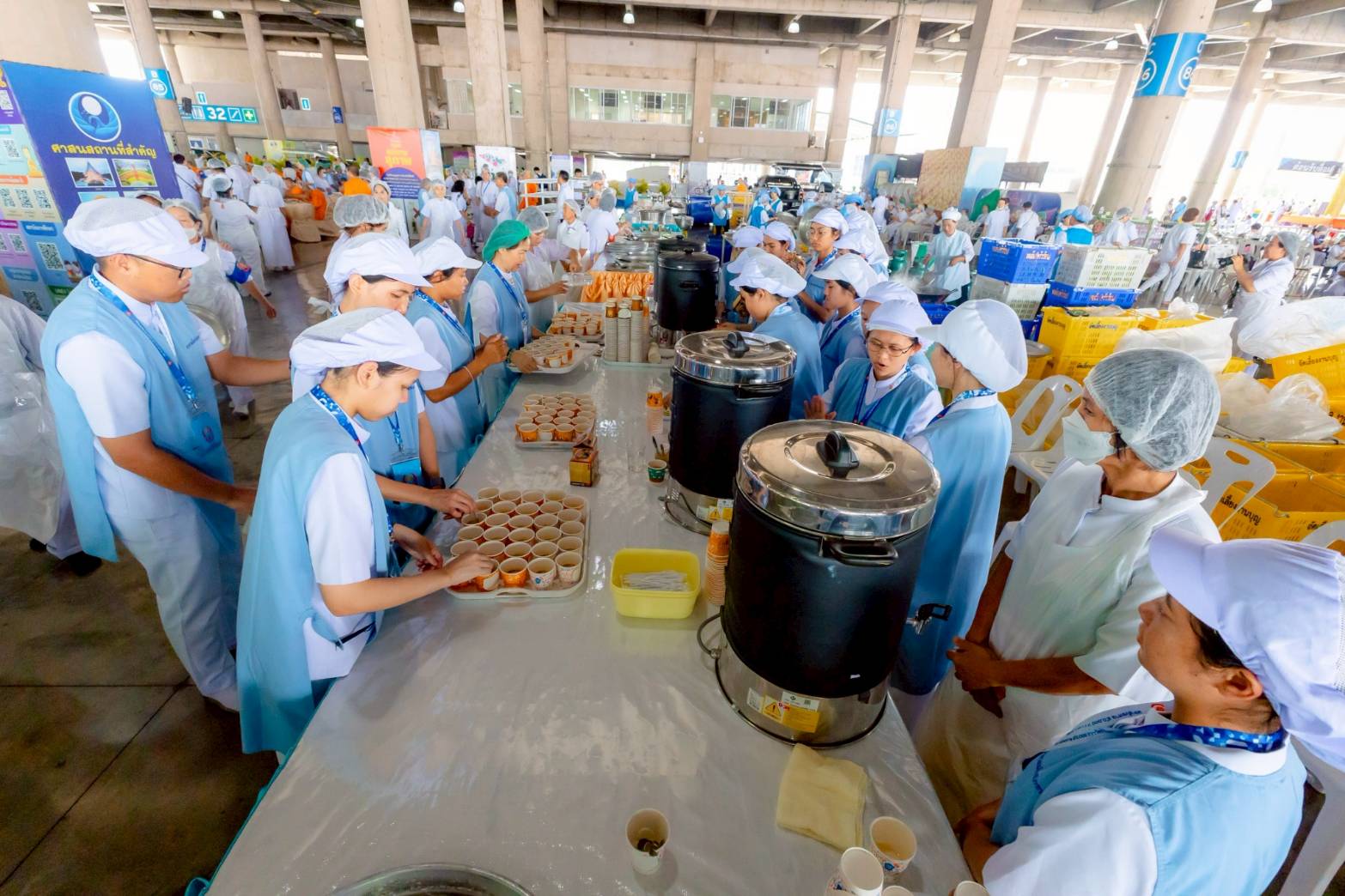 ธรรมทายาทหญิง รุ่นที่  40 ร่วมบุญใหญ่วันคุ้มครองโลก