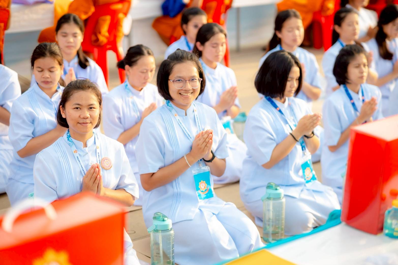 ธรรมทายาทหญิง รุ่นที่  40 ร่วมบุญใหญ่วันคุ้มครองโลก
