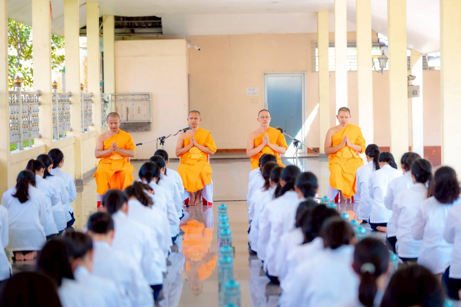 ธรรมทายาทหญิง รุ่นที่ 40 (ภาคฤดูร้อน) ปล่อยปลาให้ชีวิตสัตว์เป็นทาน 