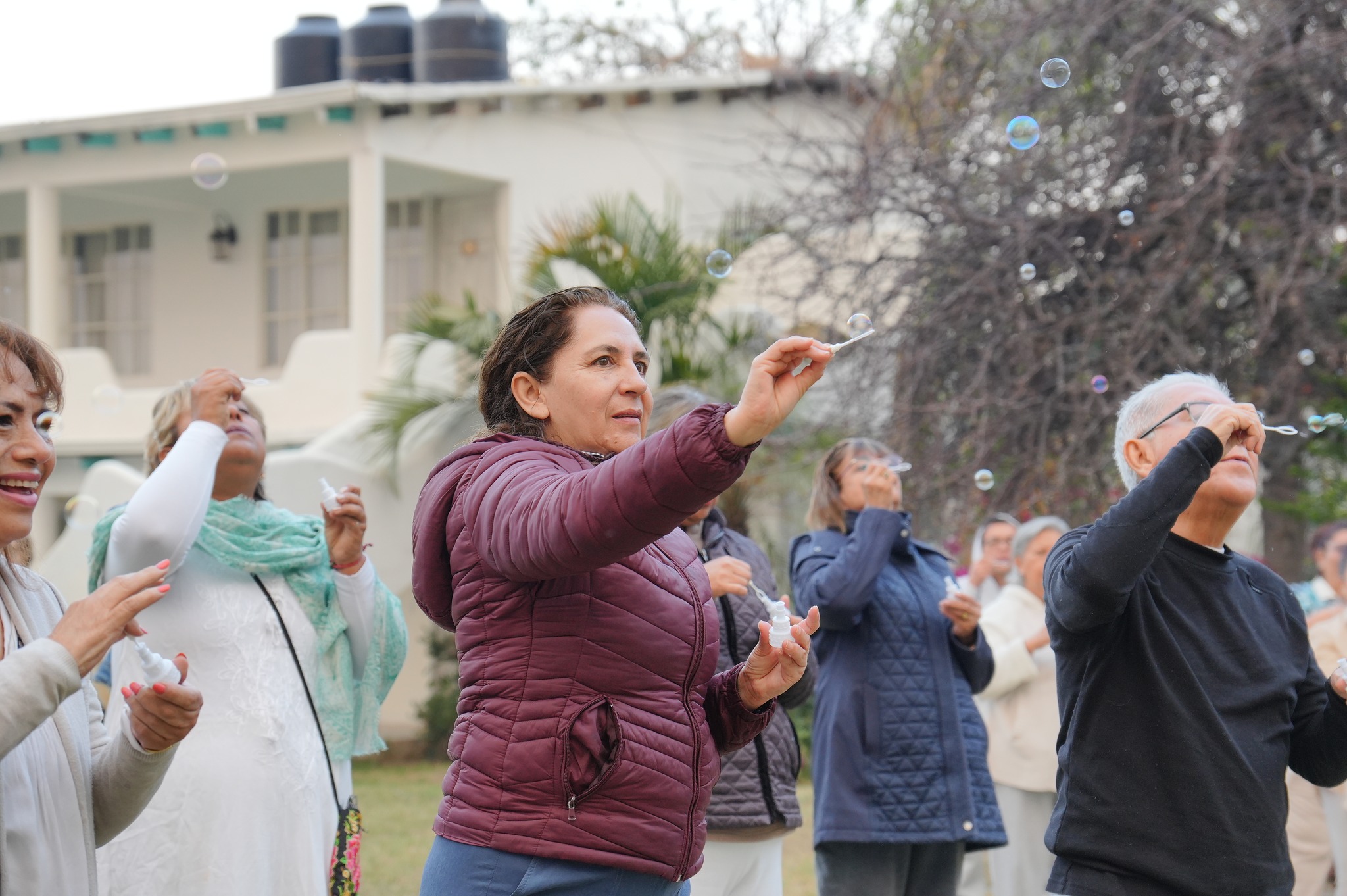 วัดพระธรรมกายเม็กซิโก จัดปฏิบัติธรรมให้กับชาวท้องถิ่น