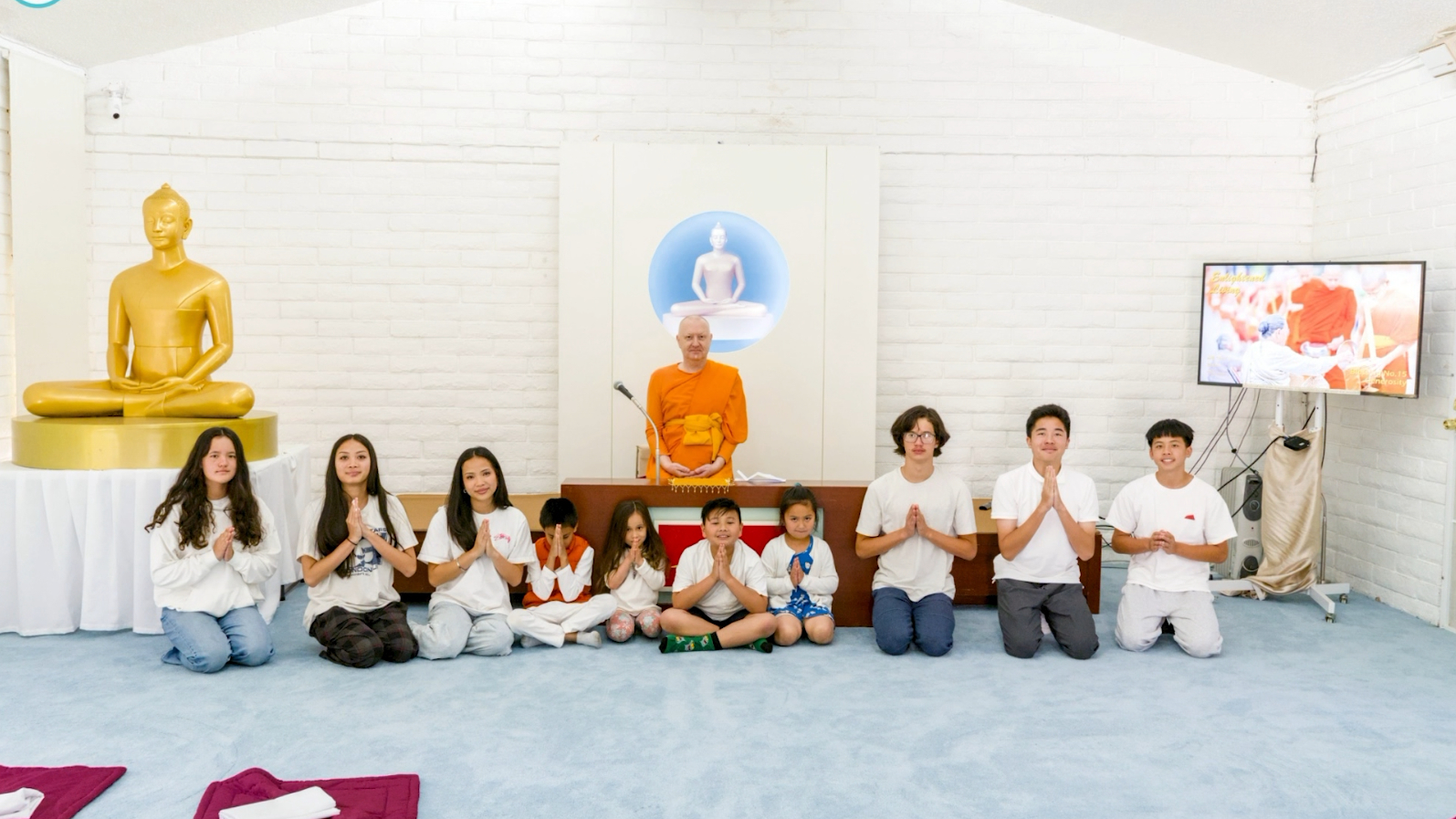 ทุกคนซาบซึ้งถึงวัฒนธรรมที่ดีงามและเข้าใจว่าทำไมพระพุทธศาสนาถึงได้เจริญรุ่งเรืองมาจนถึงปัจจุบัน