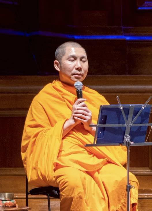 วัดพระธรรมกายเมลเบิร์น จัดงานฉลองวิสาขบูชานานาชาติ ณ ศาลากลาง นครเมลเบิร์น ประเทศออสเตรเลีย