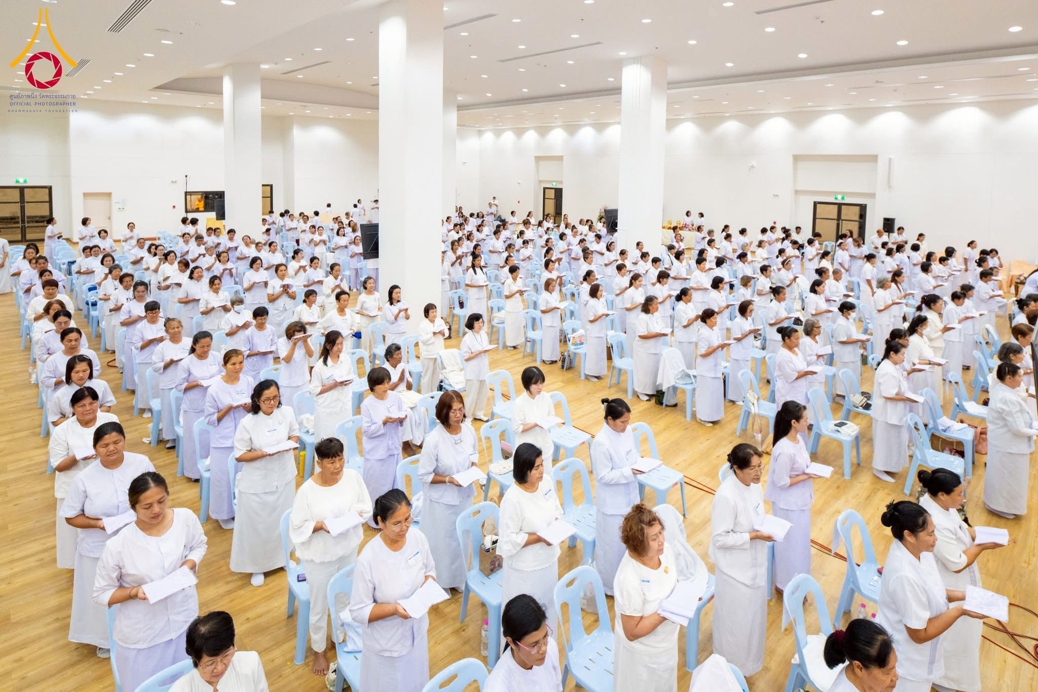 พลังสตรีเครือข่าย “บวร” อำเภอคลองหลวง “บวชอุบาสิกาแก้ว” ถวายเป็นพระราชกุศล เนื่องในวันฉัตรมงคล 2568