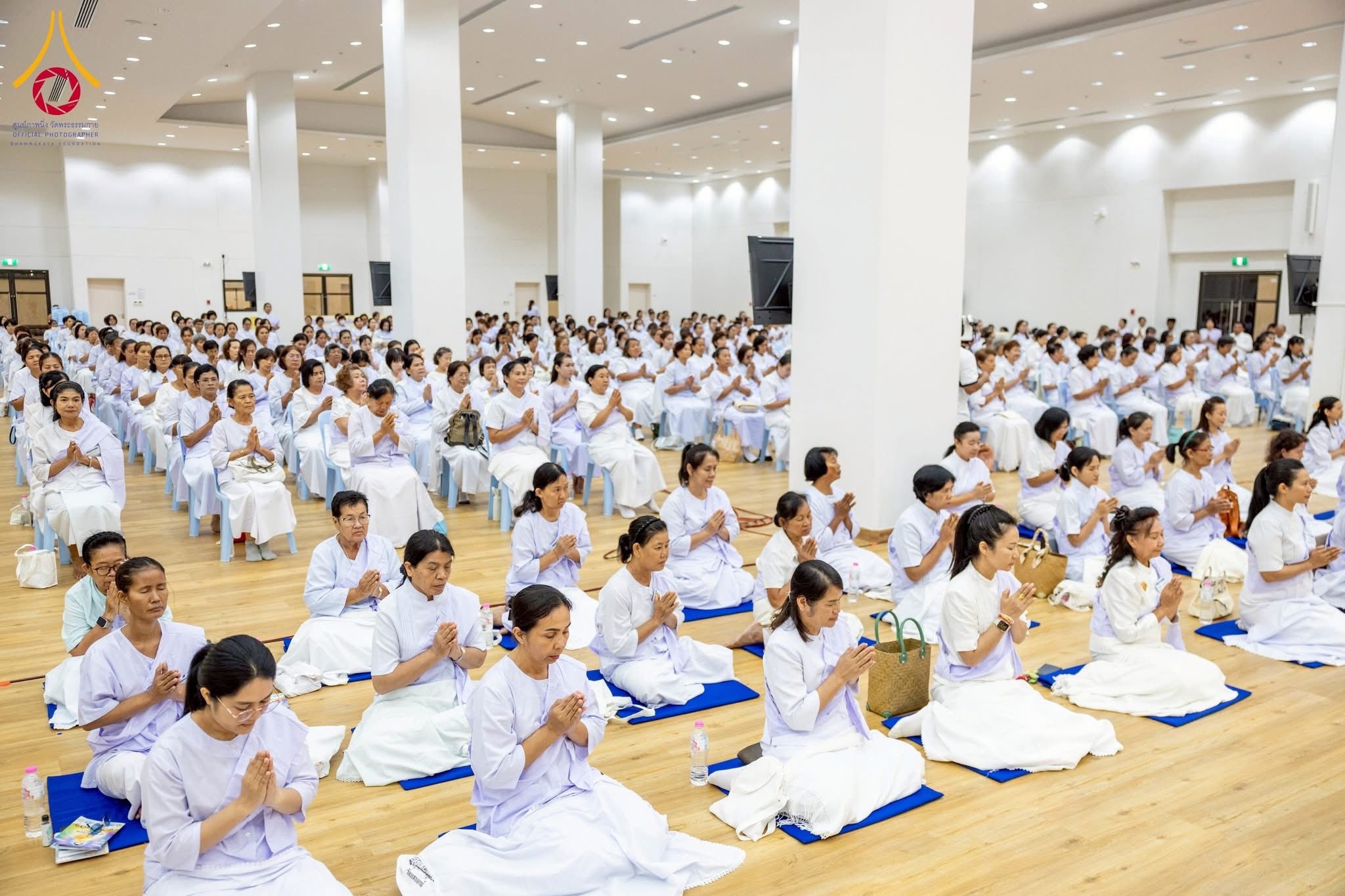 พลังสตรีเครือข่าย “บวร” อำเภอคลองหลวง “บวชอุบาสิกาแก้ว” ถวายเป็นพระราชกุศล เนื่องในวันฉัตรมงคล 2568
