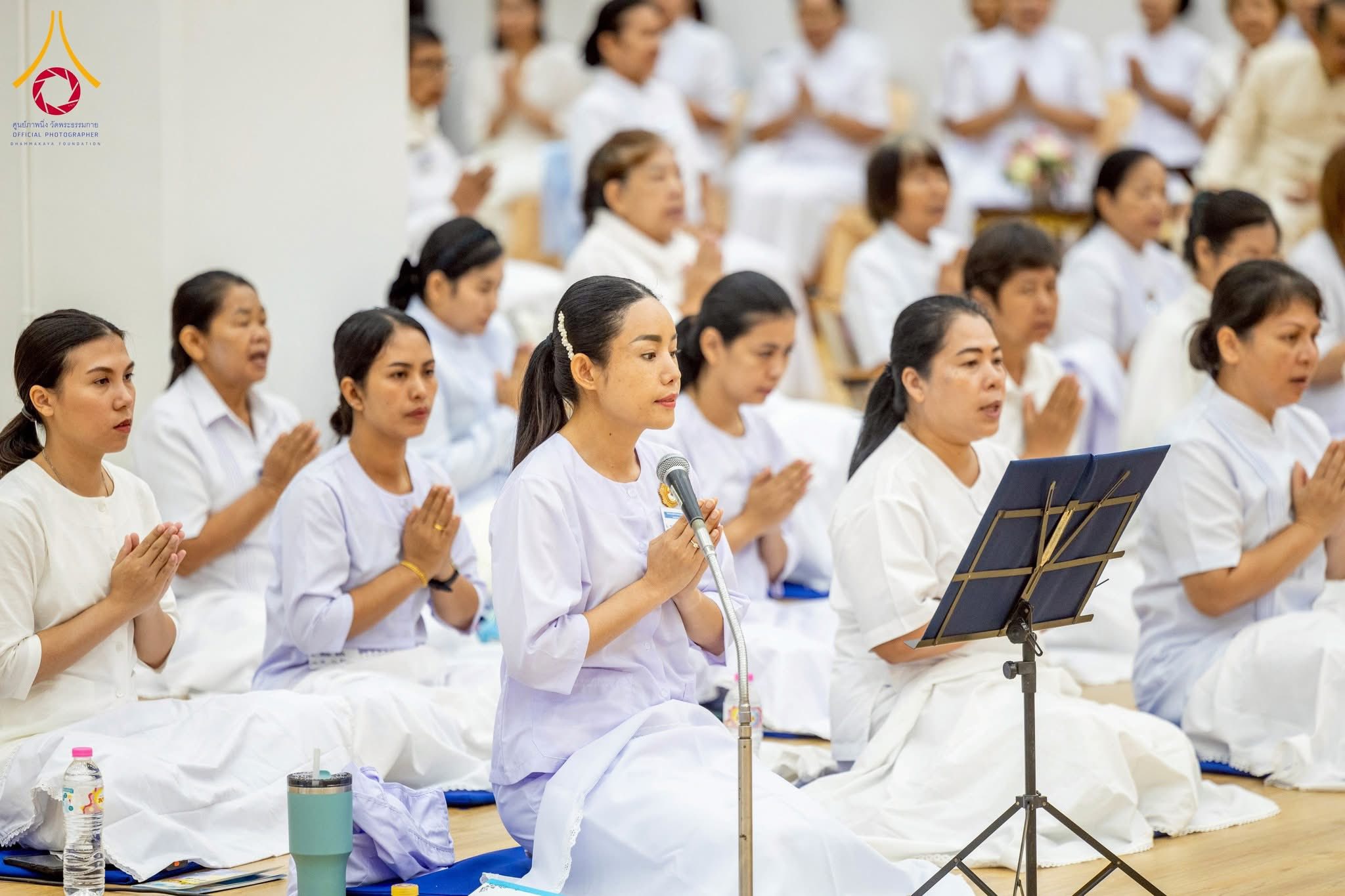 พลังสตรีเครือข่าย “บวร” อำเภอคลองหลวง “บวชอุบาสิกาแก้ว” ถวายเป็นพระราชกุศล เนื่องในวันฉัตรมงคล 2568