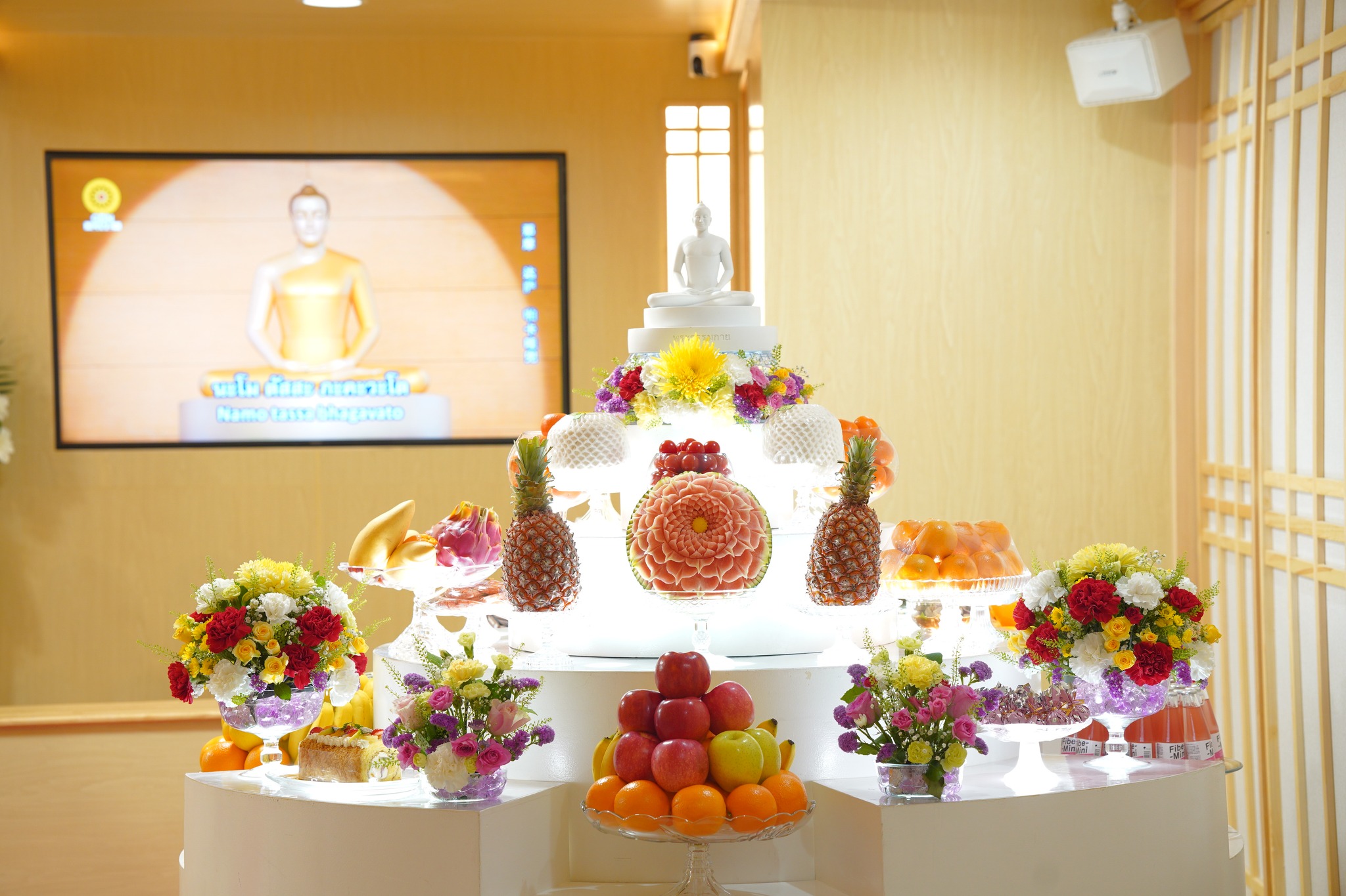 วัดพระธรรมกายโอซาก้า จัดงานบุญบูชาข้าวพระ