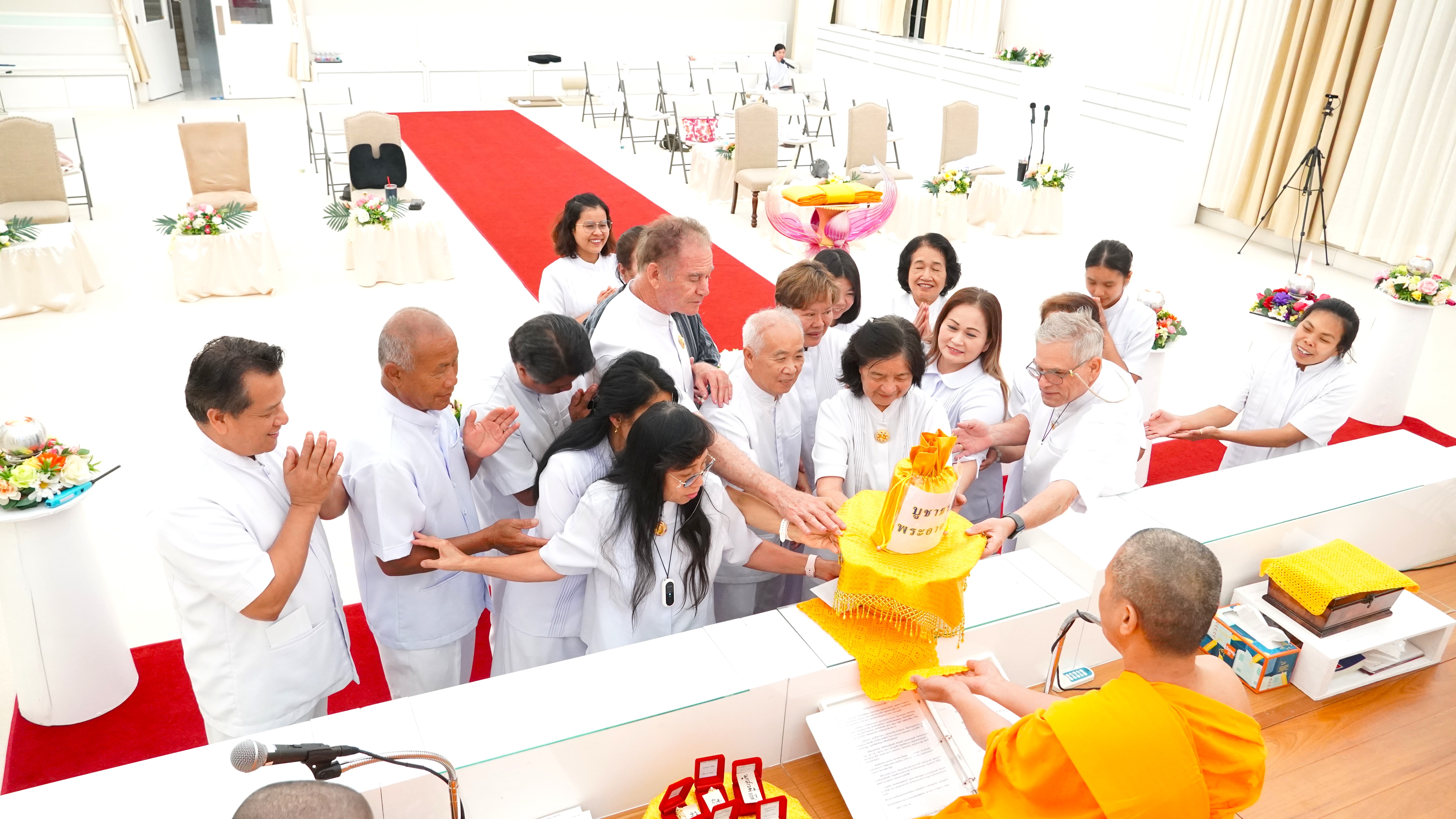 วัดพระธรรมกายฟลอริดา จัดงานบุญบูชาข้าวพระ
