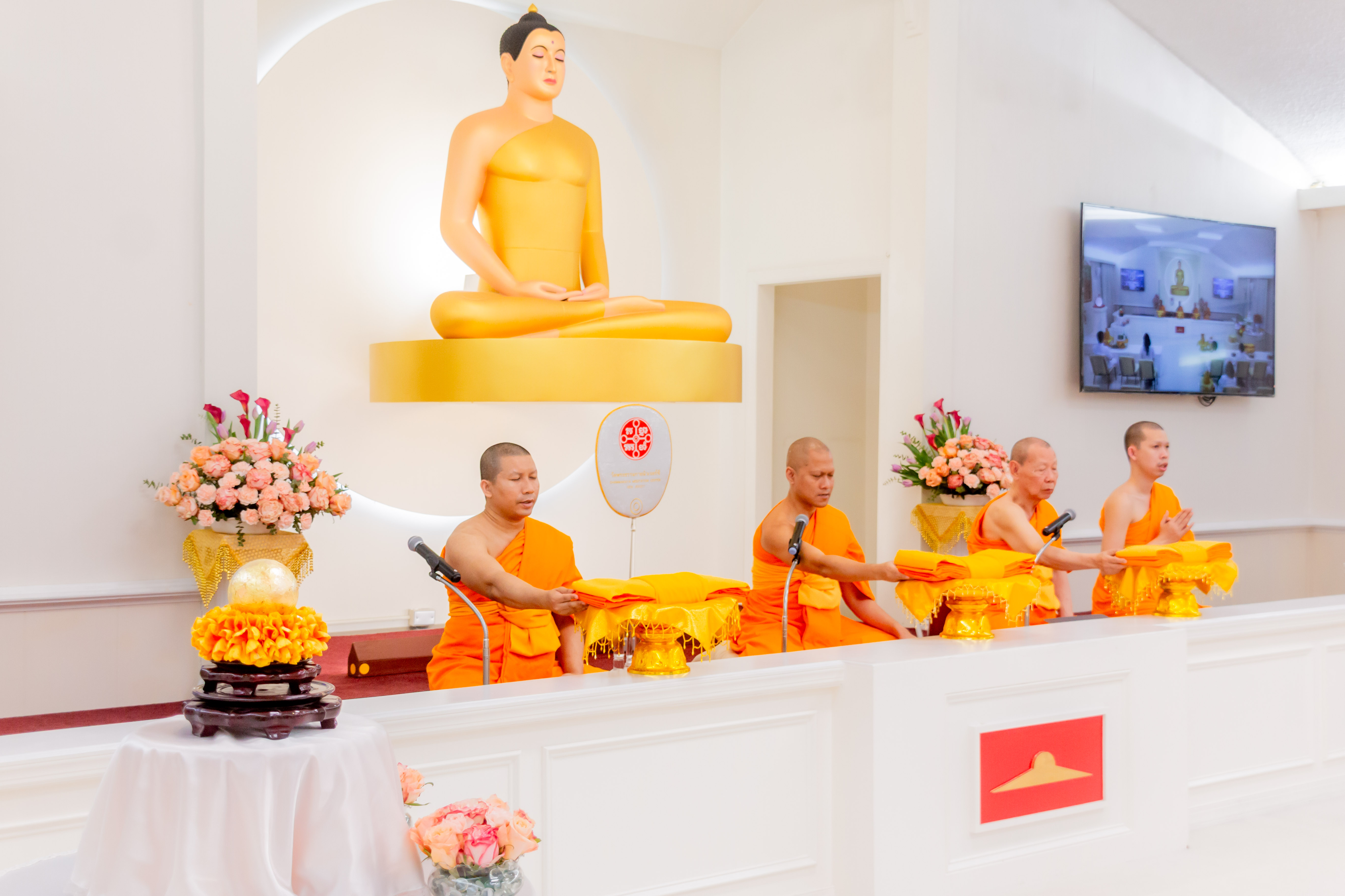 วัดพระธรรมกายนิวเจอร์ซี จัดงานบุญบูชาข้าวพระ