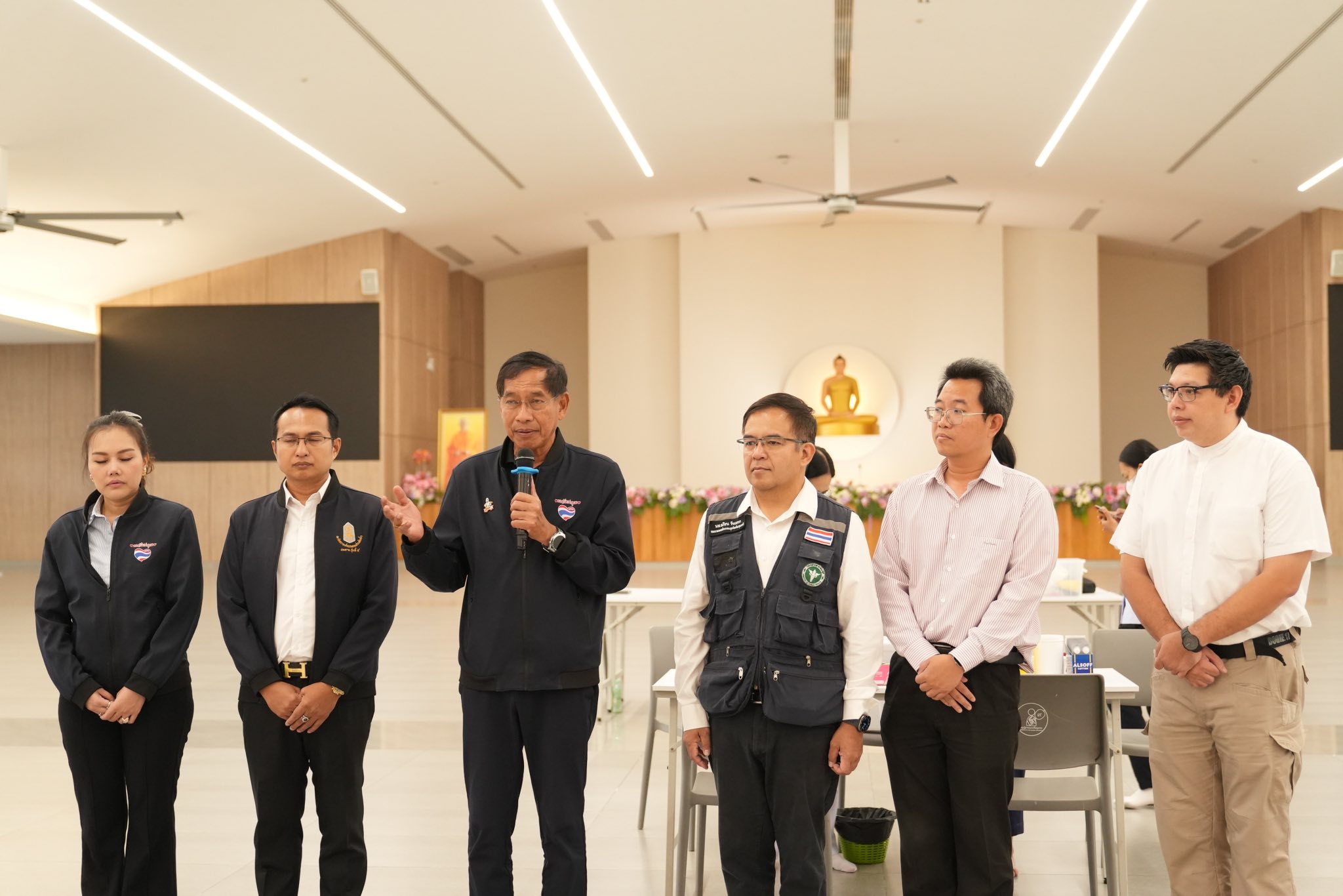 อบจ.ปทุมฯ จัดวัคซีนไข้หวัดใหญ่ 500 โดสถวายสามเณรวัดพระธรรมกาย