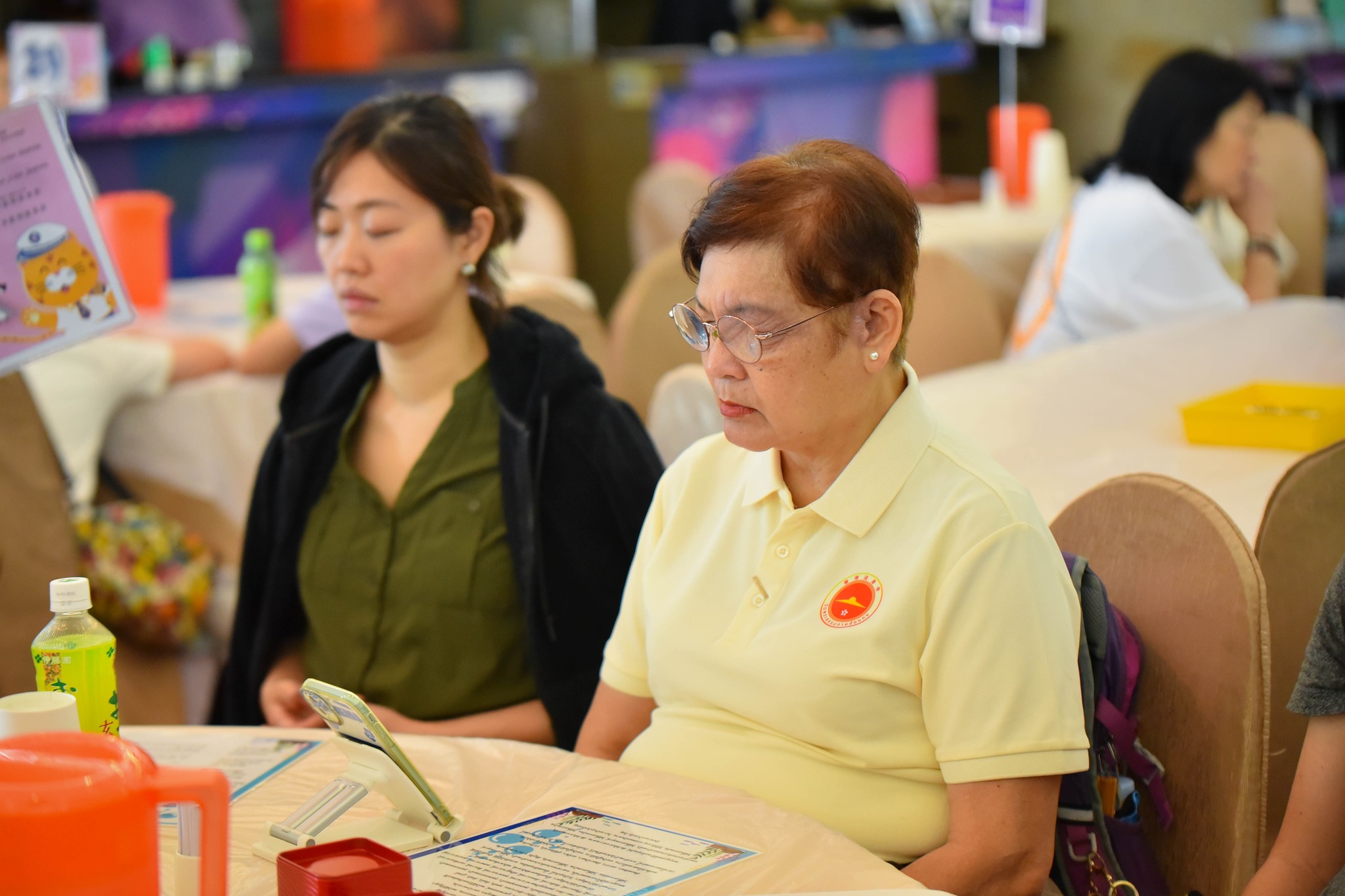 วัดพระธรรมกายฮ่องกง จัดพิธีปล่อยปลาบนเรือใหญ่กลางอ่าวฮ่องกง