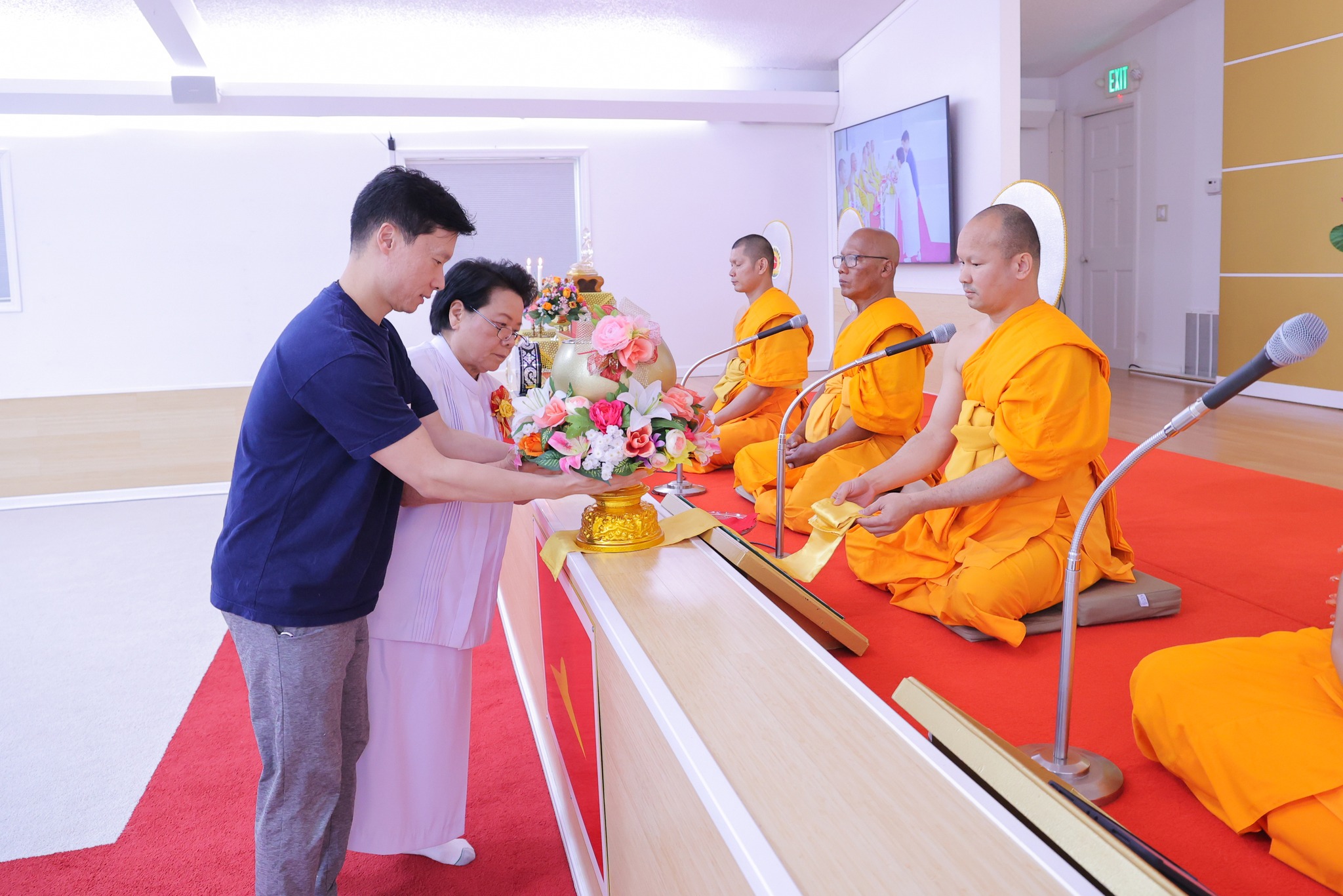 วัดพระธรรมกายจอร์เจีย จัดกิจกรรมนั่งสมาธิสำหรับชาวท้องถิ่น