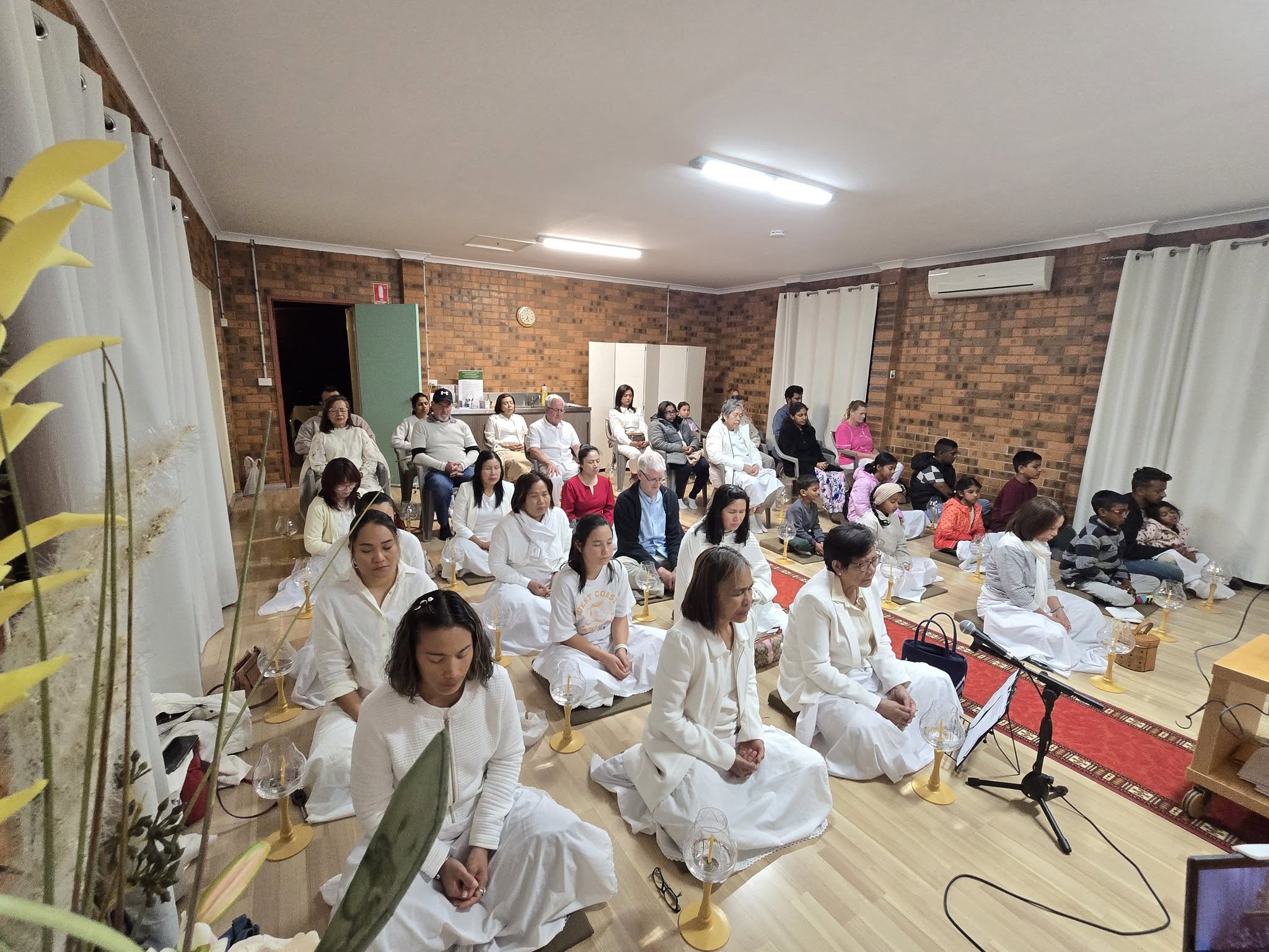 วัดพระธรรมกายอัลบูรี จัดงานวันวิสาขบูชา