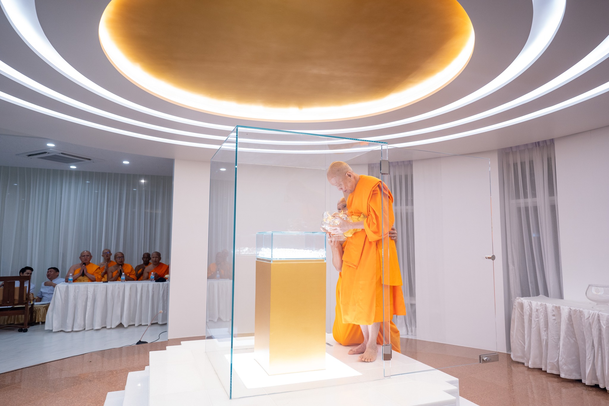 ศูนย์ปฏิบัติธรรมพระมงคลเทพมุนี จัดพิธีประดิษฐานดวงแก้วปฐมมงคล ณ อาคาร 108 ปี ครูผู้ค้นพบวิชชาธรรมกาย