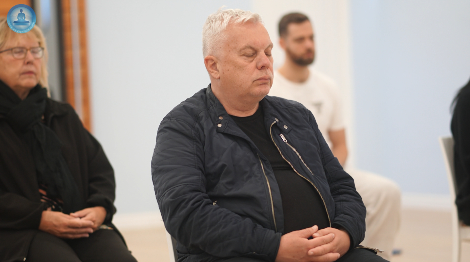 วัดพุทธเคปทาวน์ จัดคลาสสมาธิชาวท้องถิ่น