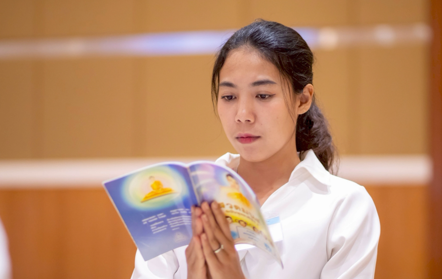 ทุกท่านได้ร่วมกันสวดมนต์ทำวัตรเช้า-เย็น