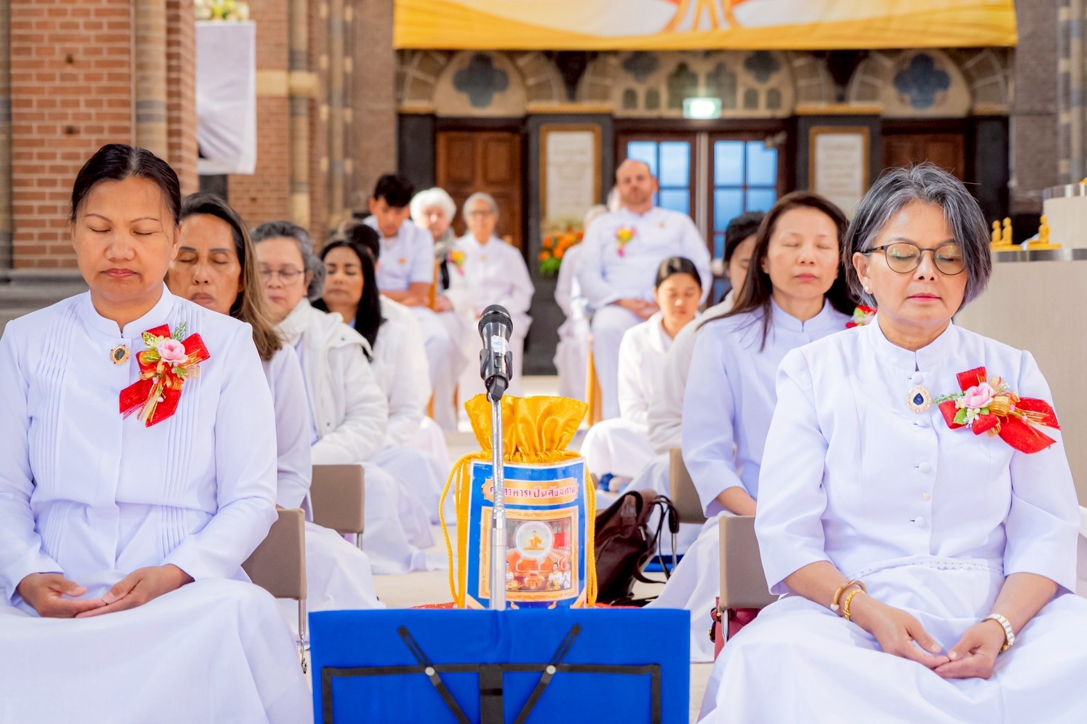 วัดพระธรรมกายเนเธอร์แลนด์ จัดงานบุญวันวิสาขบูชา