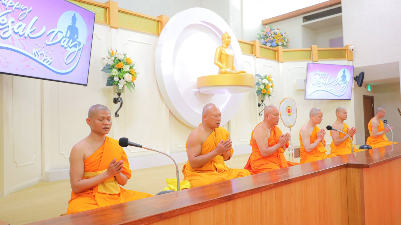 วัดพระธรรมกายแคนซัส จัดงานบุญวันวิสาขบูชานานาชาติ