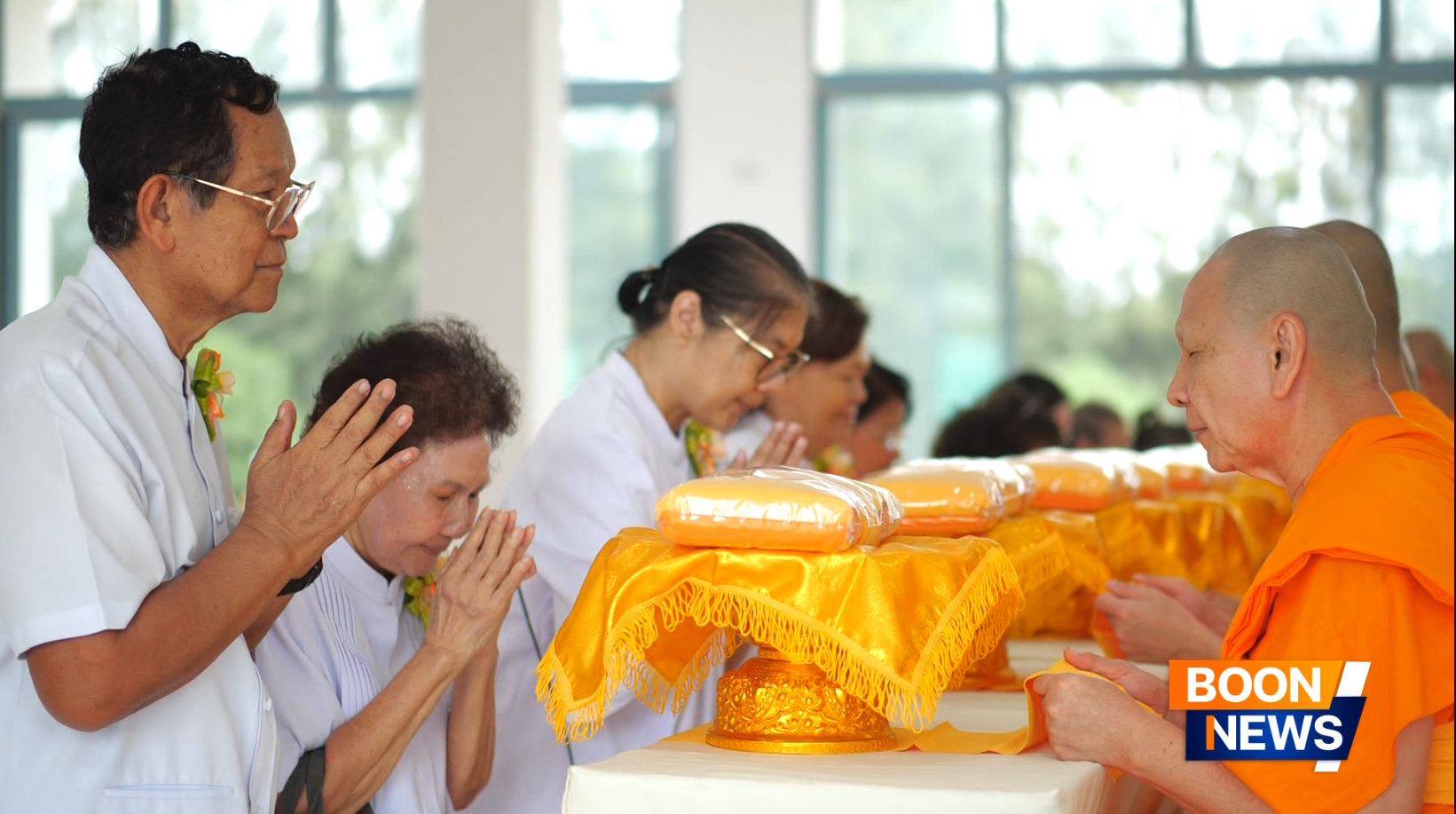 ศูนย์ปฏิบัติธรรมน้ำใสใจสว่าง จัดพิธีทอดผ้าป่าติดตั้งลิฟต์อาคารศูนย์ปฏิบัติธรรมน้ำใสใจสว่าง