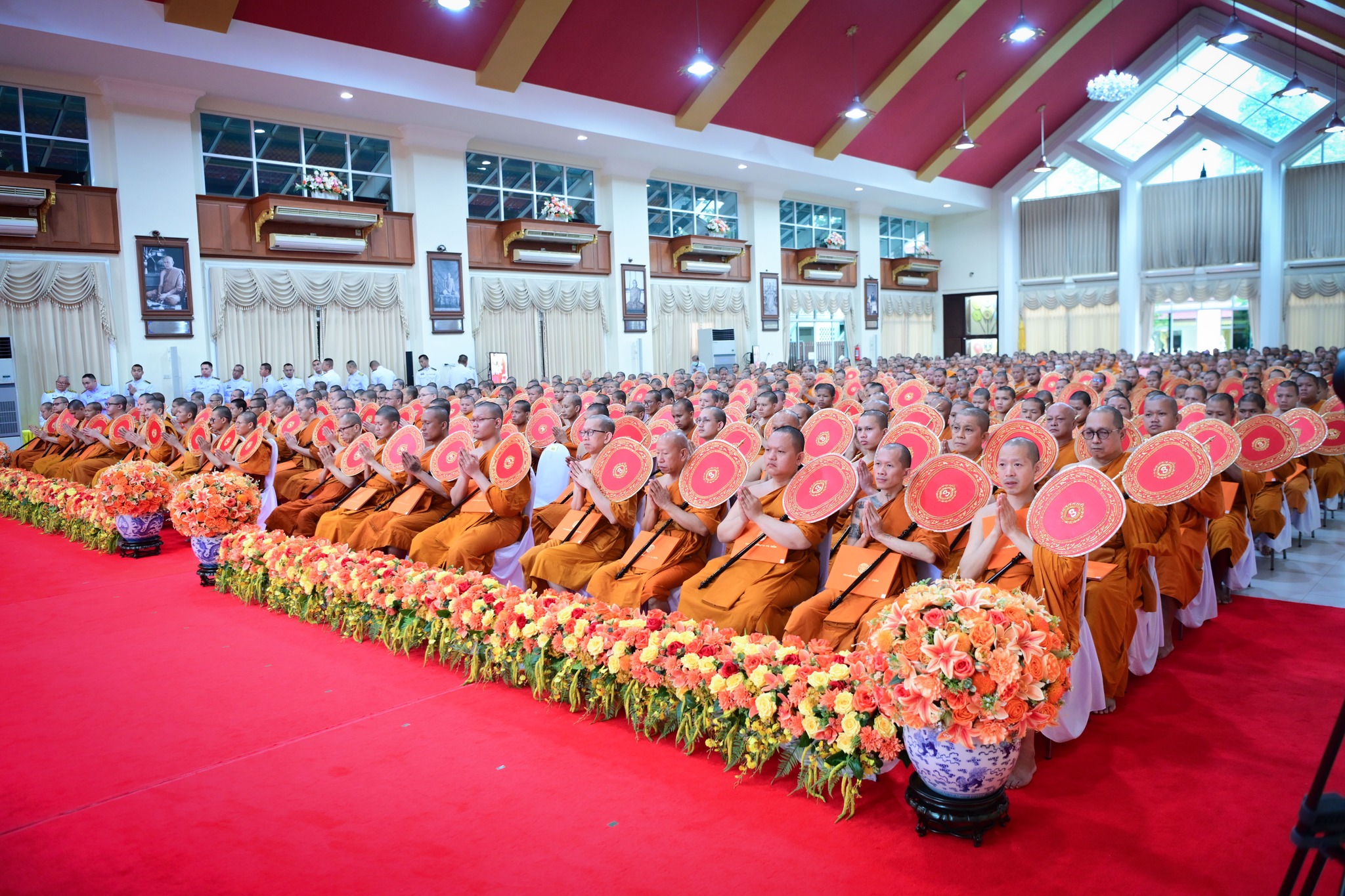 พิธีทรงตั้งเปรียญธรรม 3 ประโยค และมอบประกาศนียบัตรประโยค 1-2 แก่พระภิกษุสามเณร