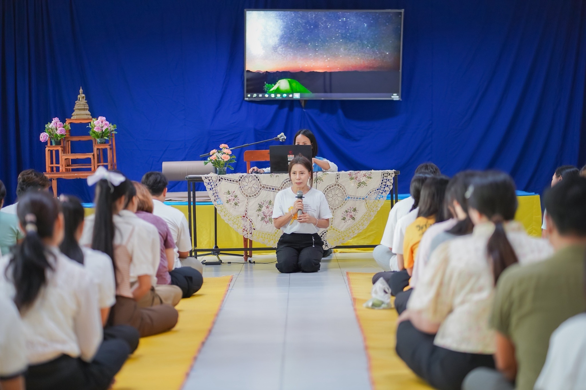ชมรมพุทธศาสตร์สากล จัดอบรมคณะครูและผู้บริหาร โรงเรียนบ้านวังทองวัฒนา จังหวัดปทุมธานี