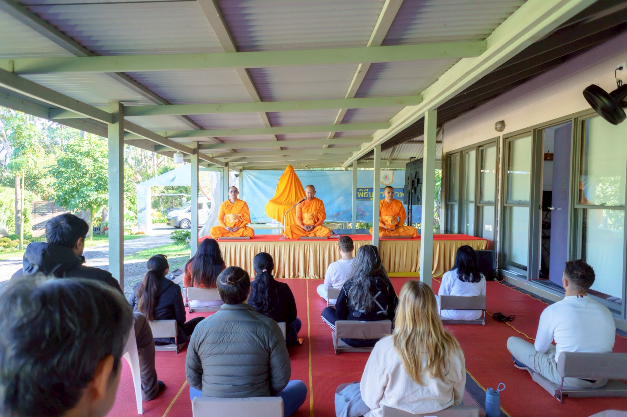 ทุกท่านได้ลองนึกถึงดวงแก้วใสๆ ไว้กลางท้อง