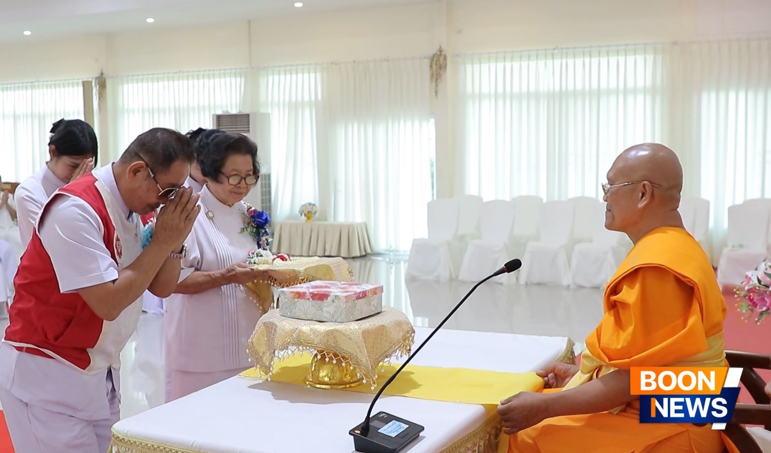 ธรรมอุทยานบ้านแป้ง จัดพิธีทอดผ้าป่า และพิธีมอบประกาศนียบัตรเชิดชูเกียรติผู้นำรถวันคุ้มครองโลก