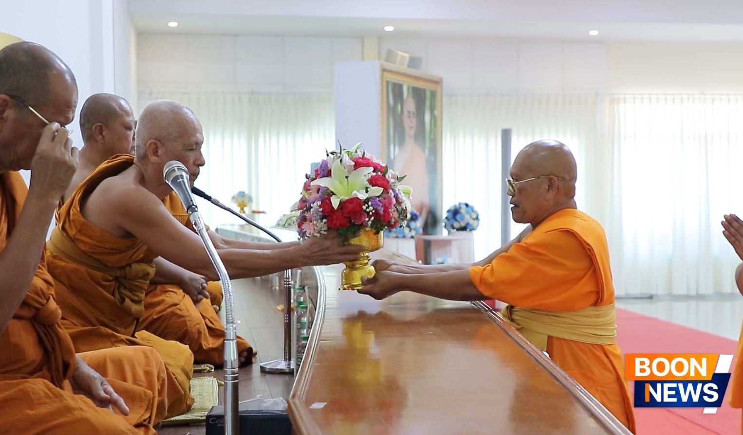 ธรรมอุทยานบ้านแป้ง จัดพิธีทอดผ้าป่า และพิธีมอบประกาศนียบัตรเชิดชูเกียรติผู้นำรถวันคุ้มครองโลก
