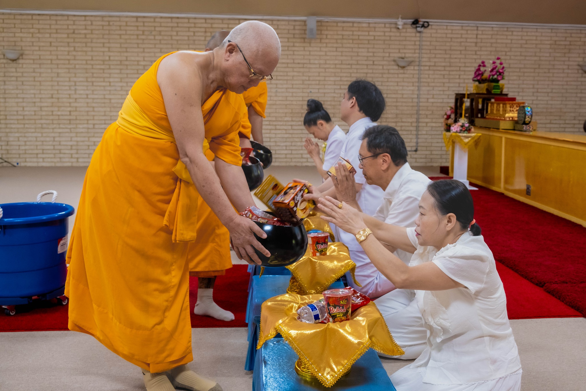 วัดพระธรรมกายเท็กซัส จัดงานบุญวันอาทิตย์