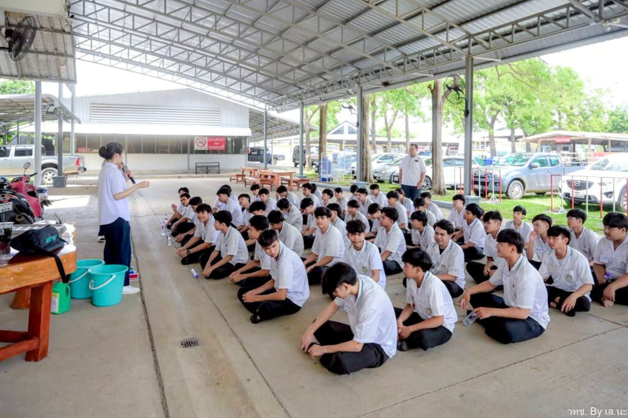 นักศึกษาวิทยาลัยเทคโนโลยีชัยบาดาล แผนกช่างอุตสาหกรรม เข้าอบรมค่ายศีลธรรม