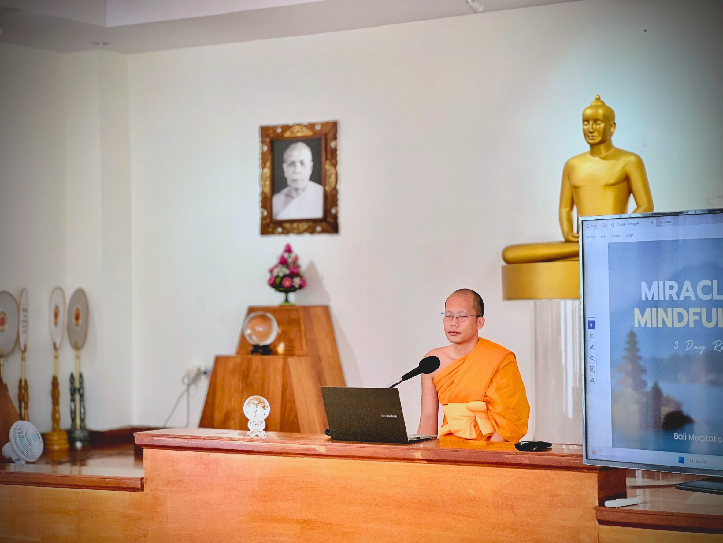 วัดพุทธบาหลี จัดปฏิบัติธรรม 3 วันสำหรับชาวต่างชาติ