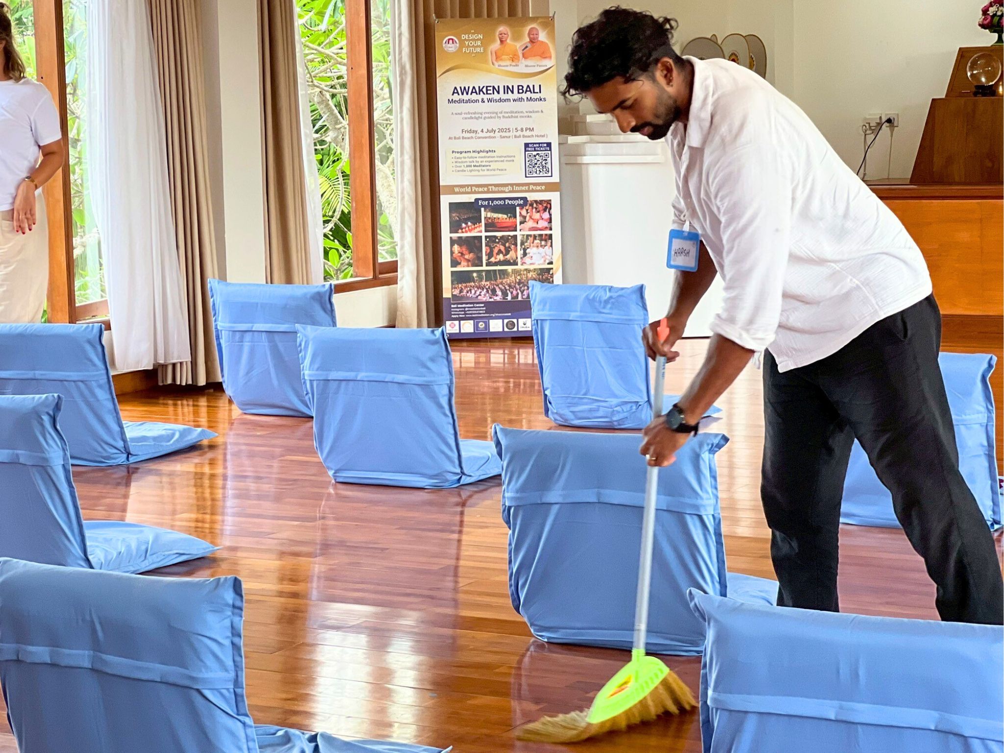 วัดพุทธบาหลี จัดปฏิบัติธรรม 3 วันสำหรับชาวต่างชาติ