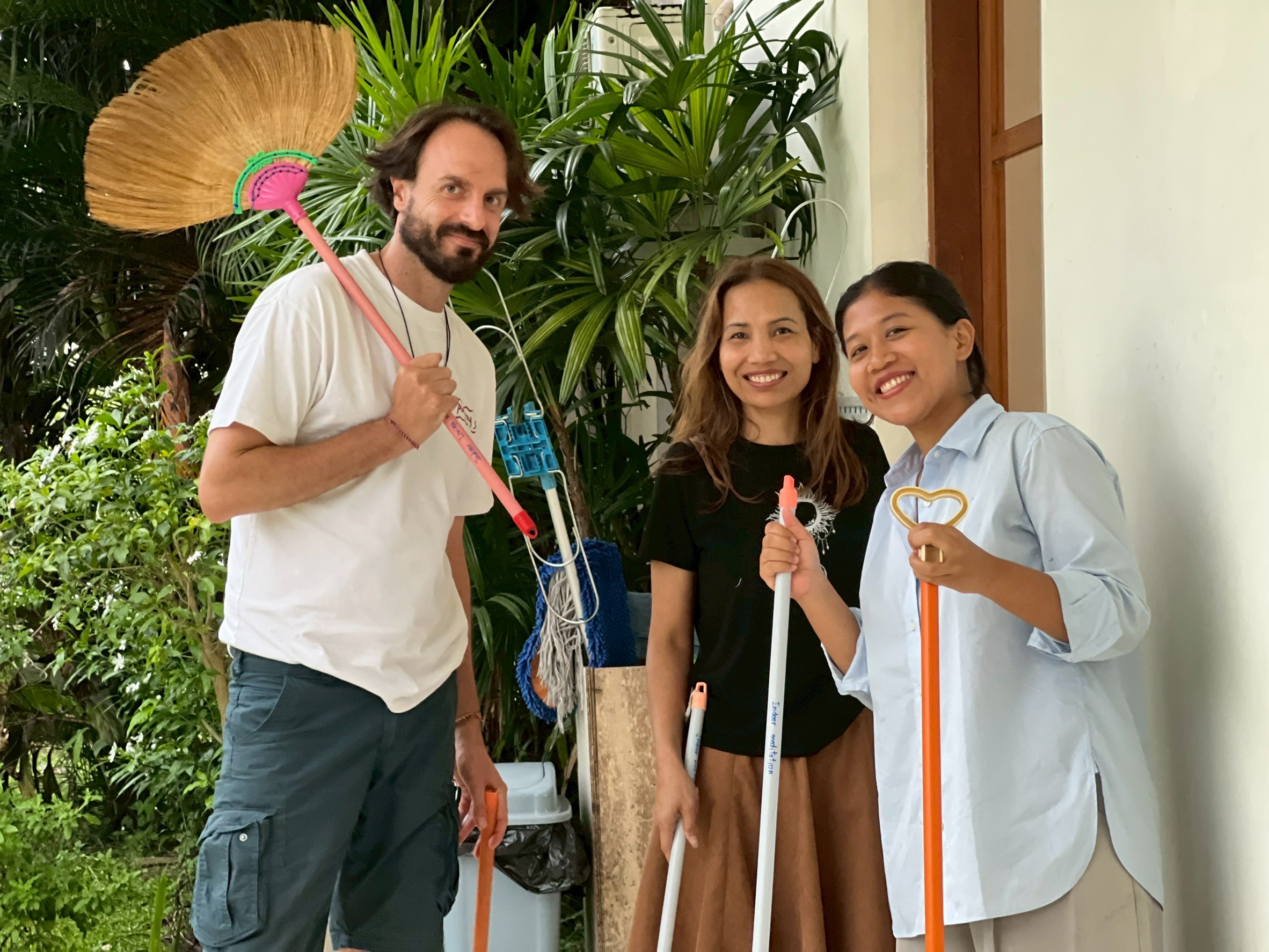 วัดพุทธบาหลี จัดปฏิบัติธรรม 3 วันสำหรับชาวต่างชาติ