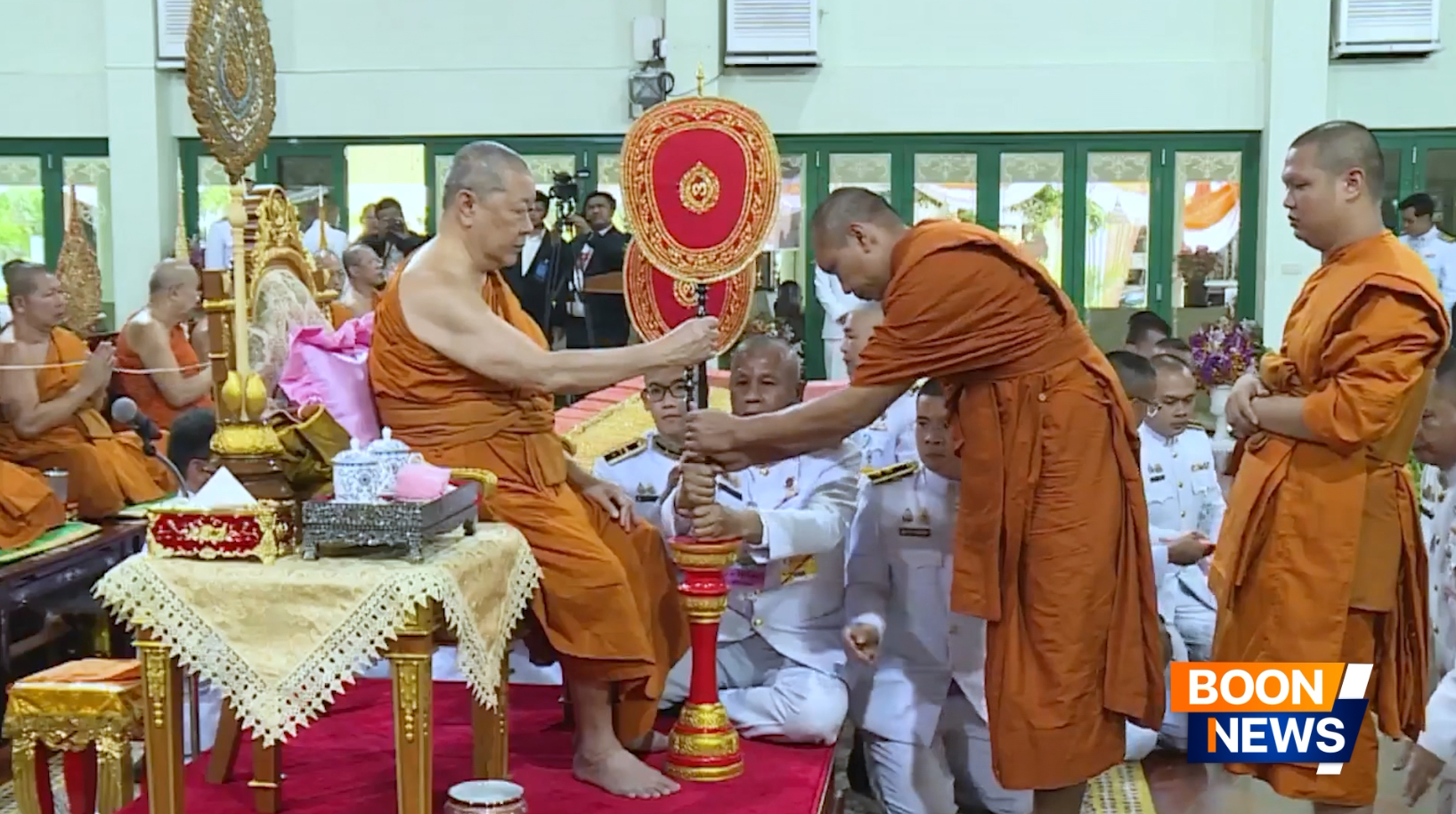 พิธีทรงตั้งเปรียญธรรม 3 ประโยค และมอบประกาศนียบัตร ประโยค 1-2 แก่พระภิกษุสามเณรหนกลาง