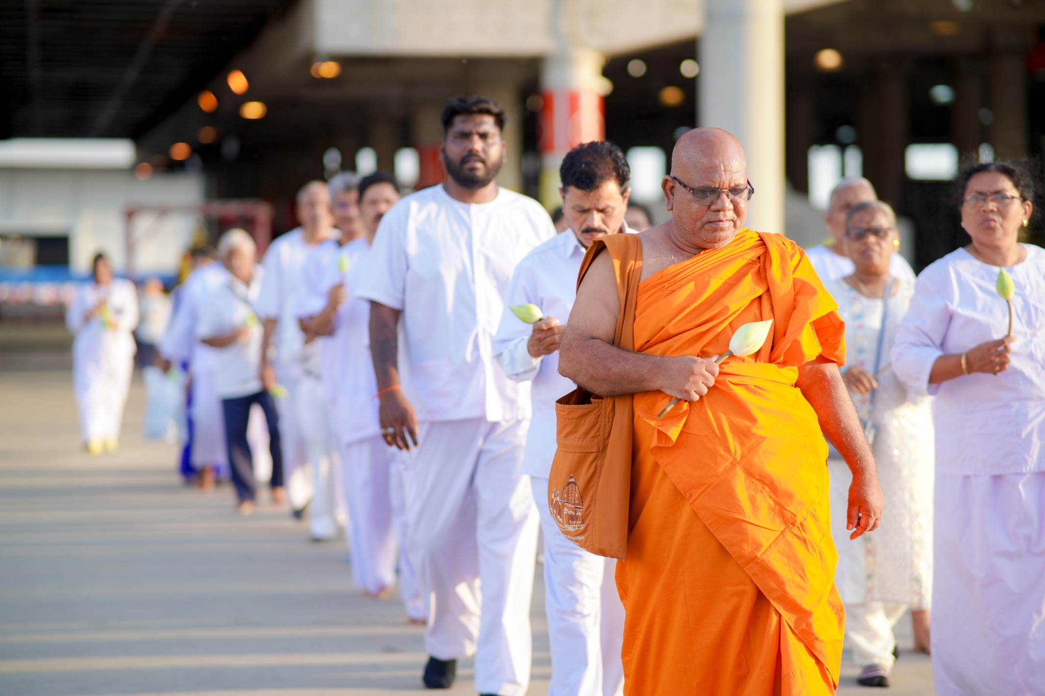 ชาวอินเดียกว่า 50 ท่าน เดินทางมาเยี่ยมชมวัดพระธรรมกาย