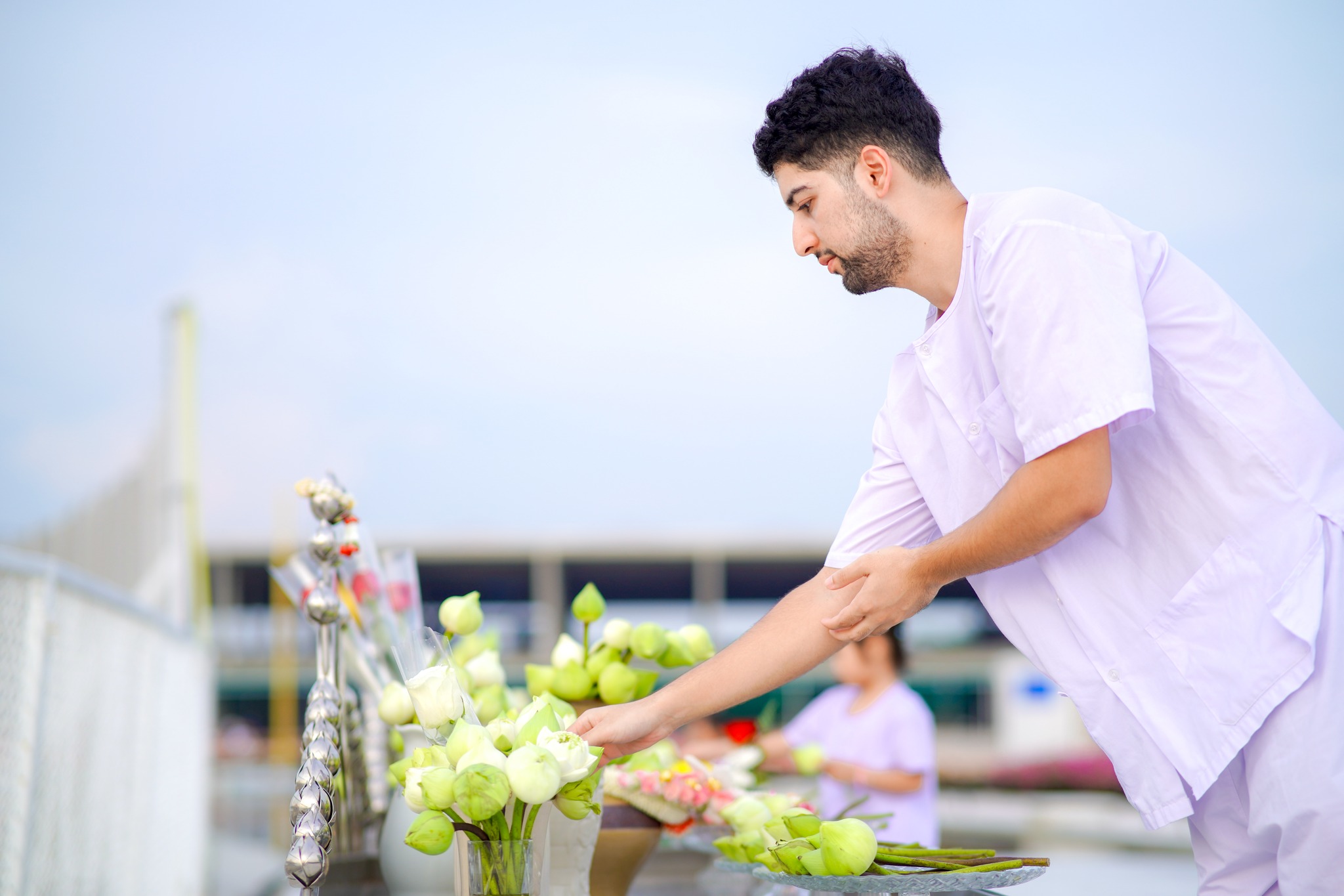 นักศึกษาชาวเนปาล เดินทางมาเยี่ยมชมวัดพระธรรมกาย
