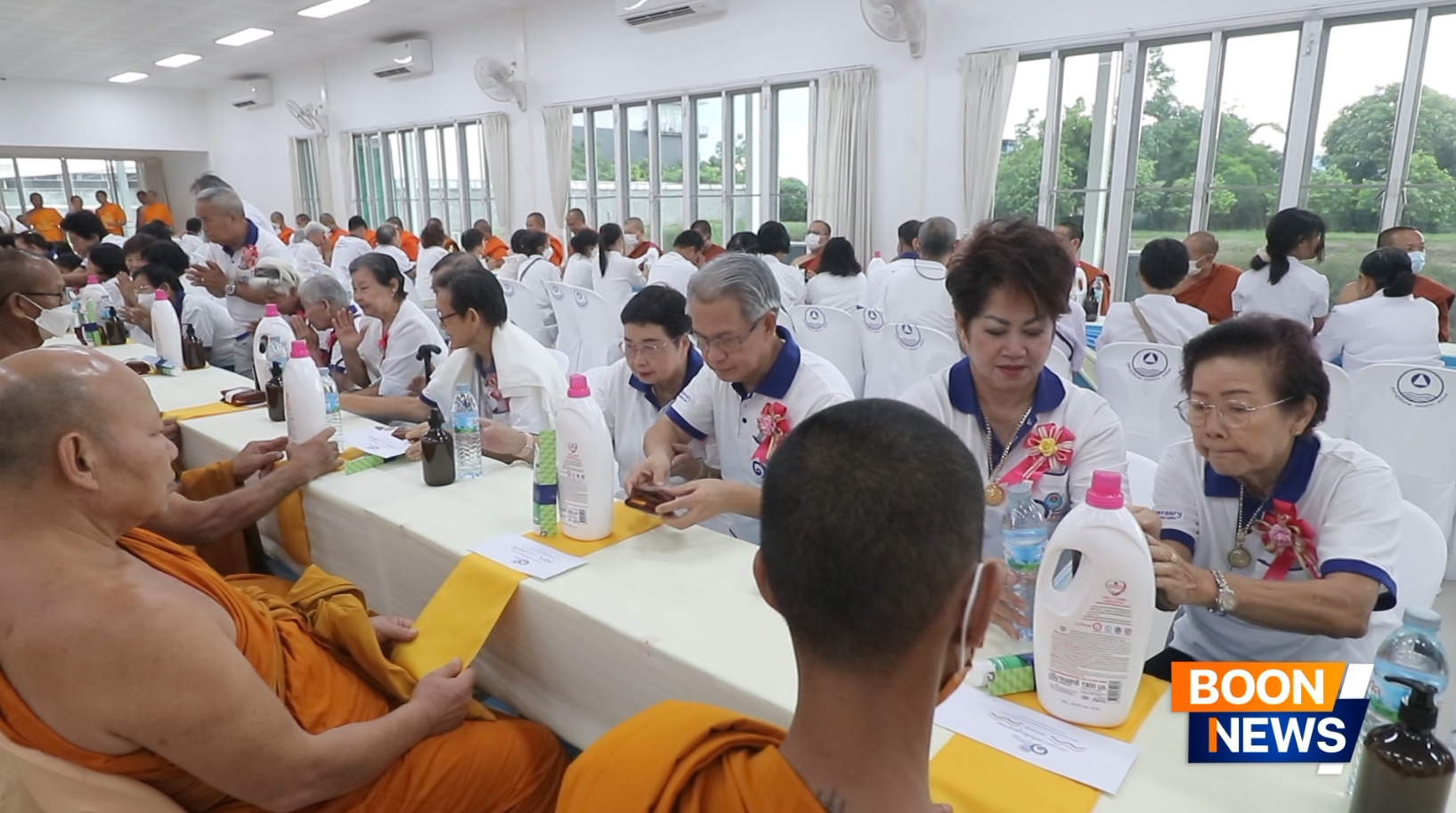 ถวายมหาสังฆทานแด่คณะสงฆ์จำนวน 81 รูป