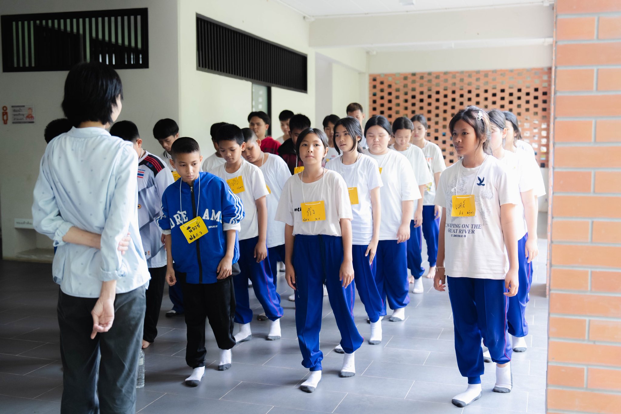 ศูนย์ปฏิบัติธรรมแก้วเมืองเลย จัดอบรมศีลธรรม โรงเรียนชุมชนบ้านท่าสะอาด