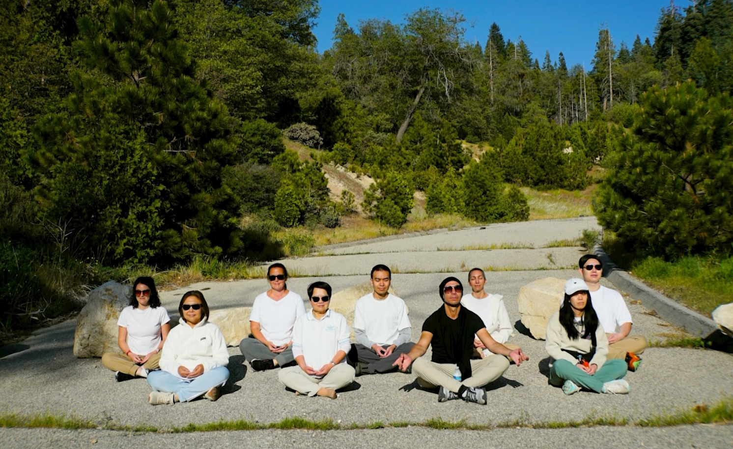 วัดพระธรรมกายแคลิฟอร์เนีย จัดกิจกรรมปฏิบัติธรรม และหล่อหลอมอาสาสมัครชาวท้องถิ่น