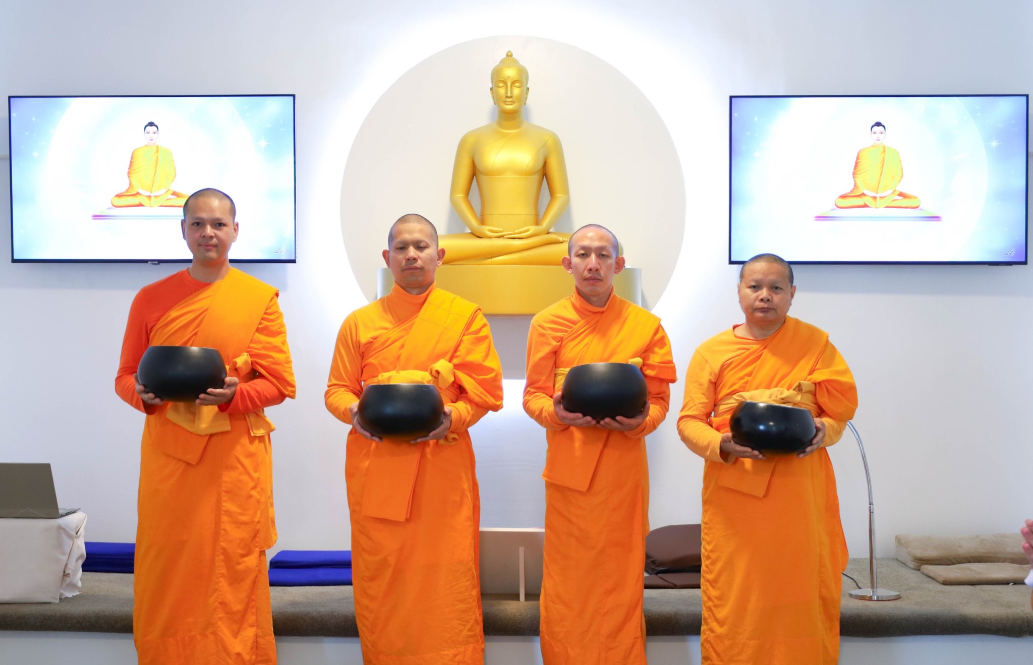 วัดพระธรรมกายดันนีดิน จัดงานบุญบูชาข้าวพระ