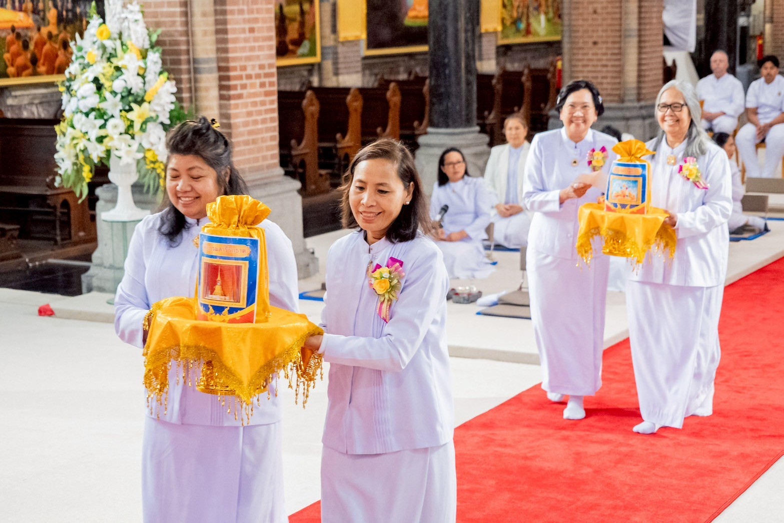 วัดพระธรรมกายเนเธอร์แลนด์ จัดงานบุญบูชาข้าวพระ