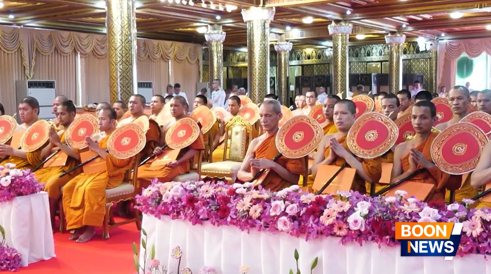 พิธีทรงตั้งเปรียญธรรม 3 ประโยค และมอบประกาศนียบัตร ประโยค 1-2 แก่คณะสงฆ์หนใต้