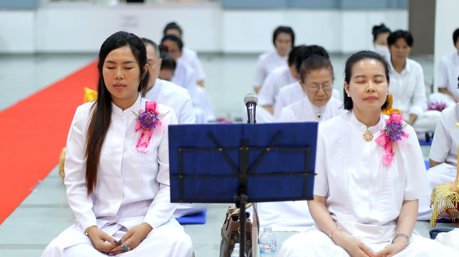 ปฏิบัติธรรมกลั่นใจให้สะอาดบริสุทธิ์ผ่องใส
