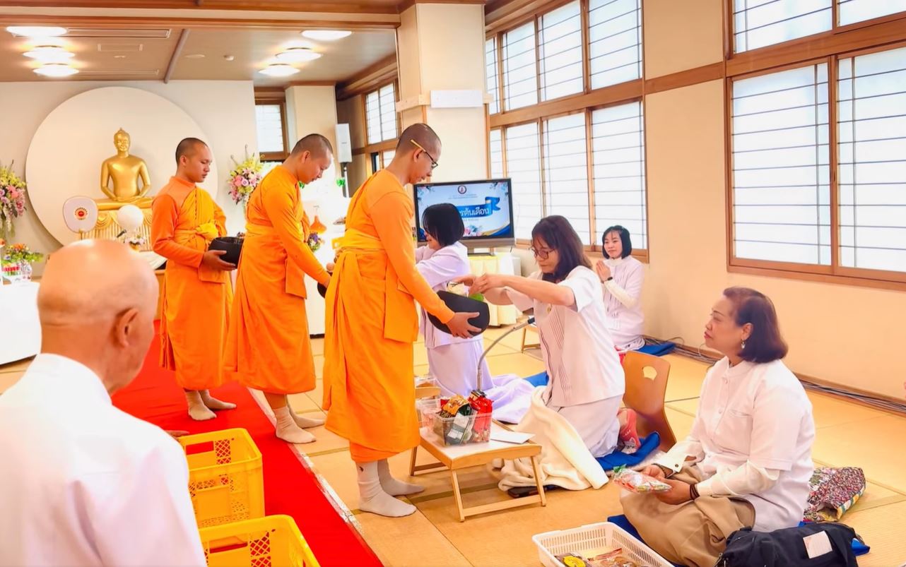 วัดพระธรรมกายนางาโน่ จัดปฐมเริ่มบูชาข้าวพระ