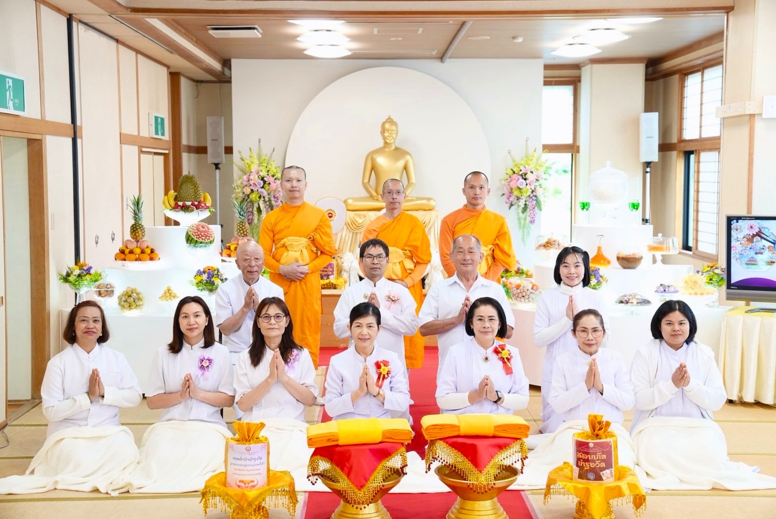 วัดพระธรรมกายนางาโน่ จัดปฐมเริ่มบูชาข้าวพระ