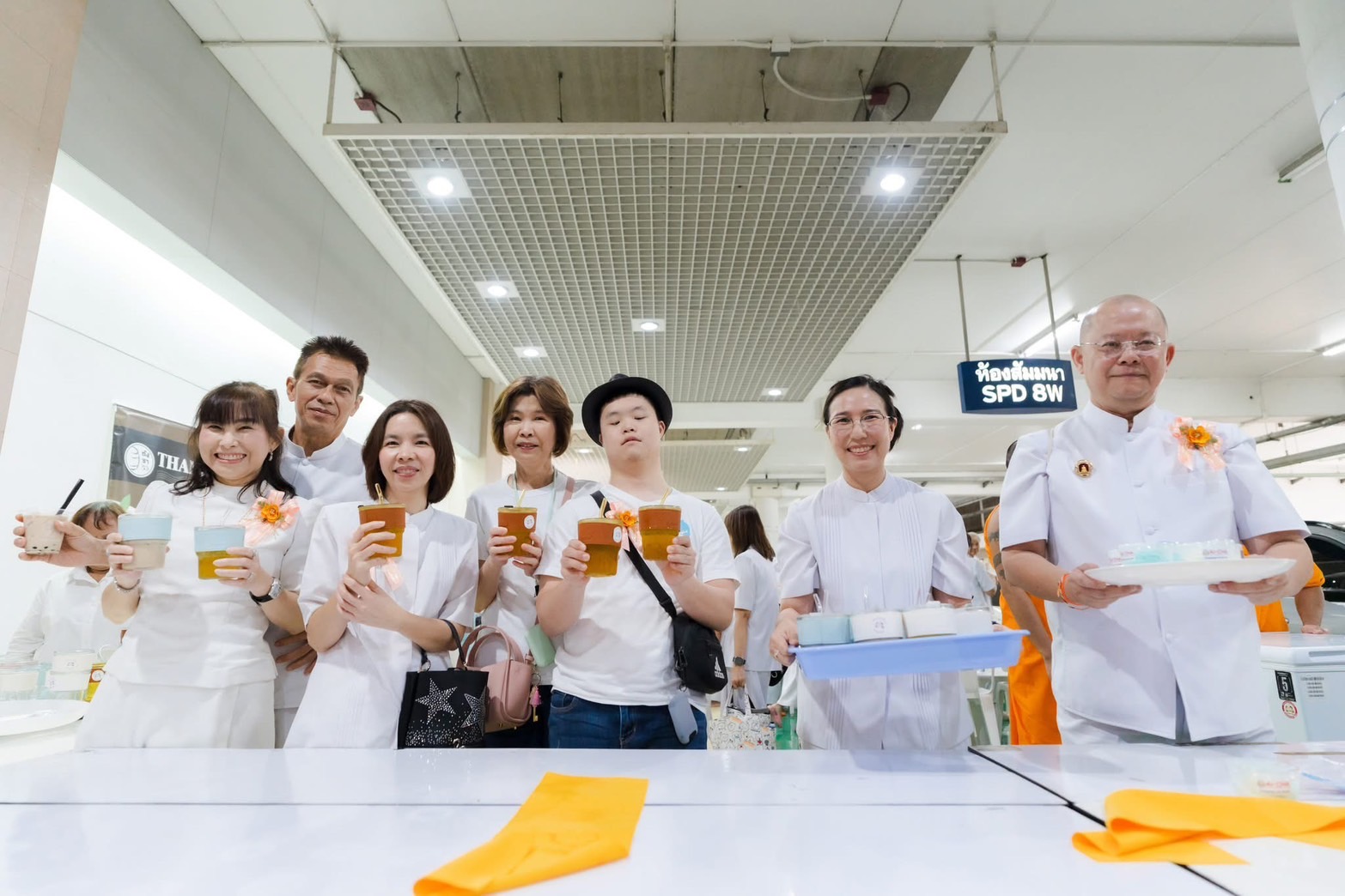 สโมสรซุปเปอร์คิดส์ จัดพิธีถวายมหาสังฆทานแด่พระสงฆ์ 100 รูป