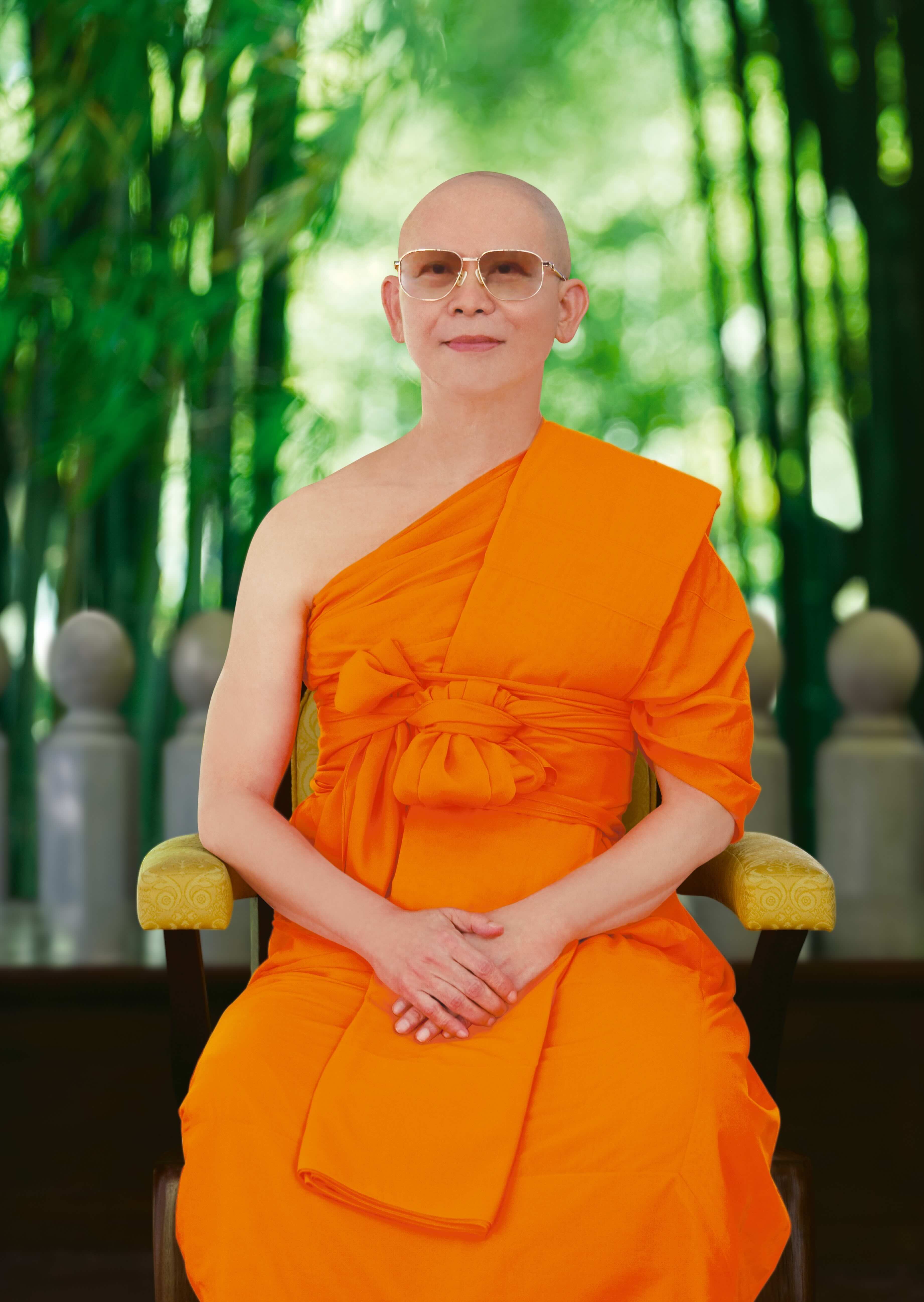 Luang_Por_Dhammajayo.jpg