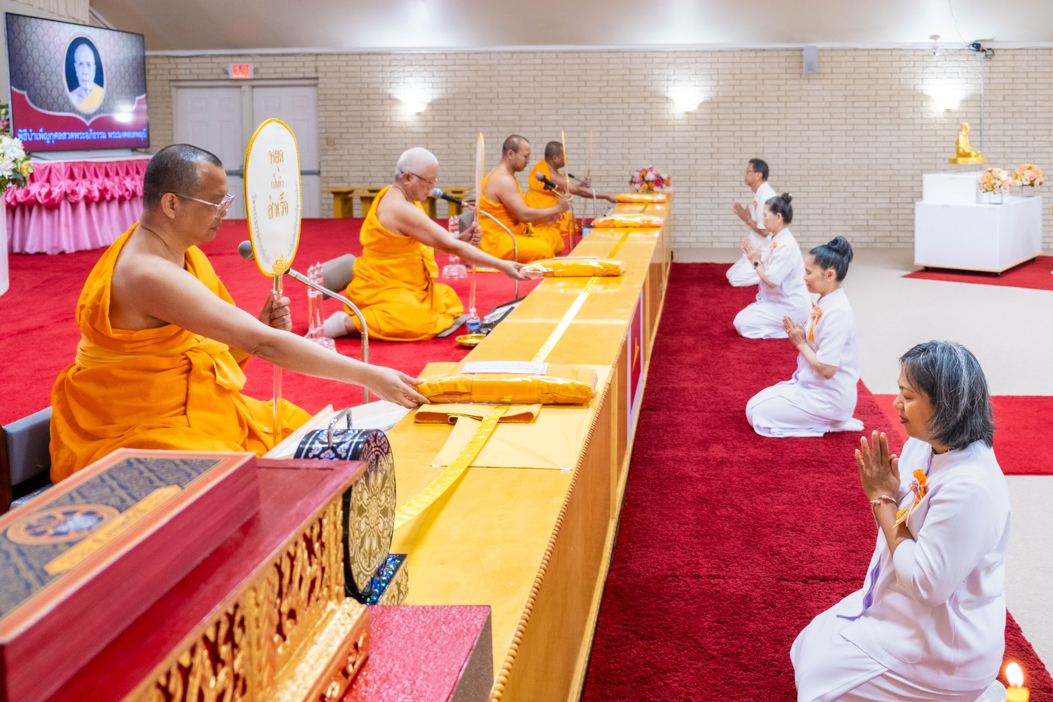 วัดพระธรรมกายเท็กซัส จัดงานบุญวันอาทิตย์