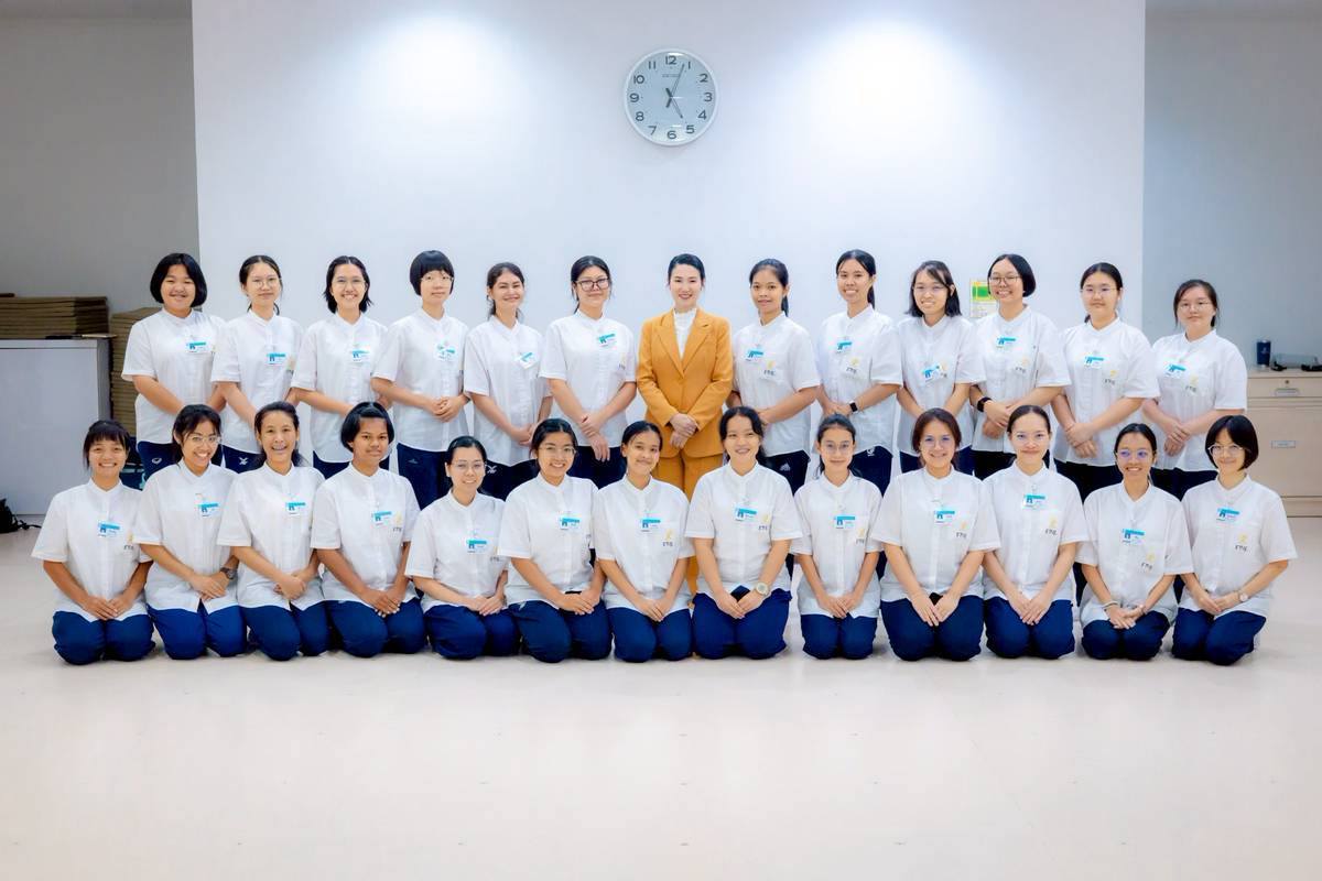 ธรรมทายาทหญิง รุ่นที่ 40 ภาคฤดูฝน อบรมบุคลิกภาพ