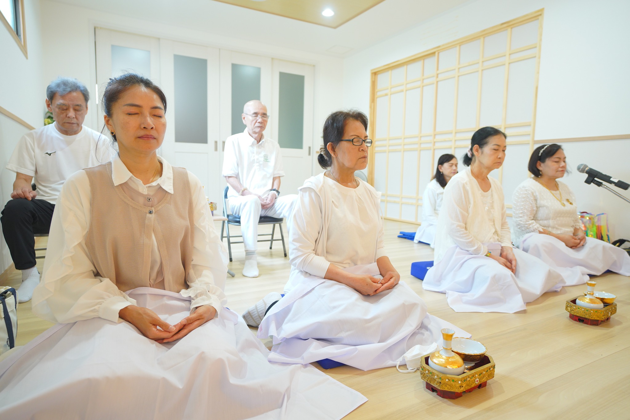 ปฏิบัติธรรมร่วมกัน เพื่อกลั่นใจให้บริสุทธิ์ผ่องใส